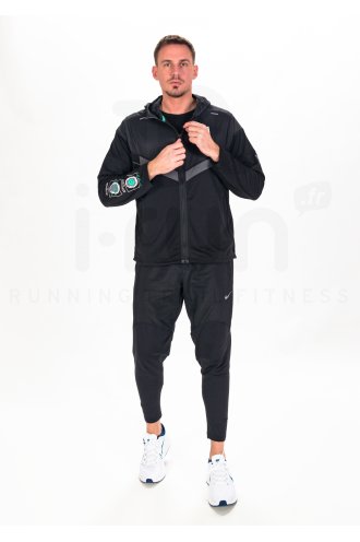 Nike Fast M