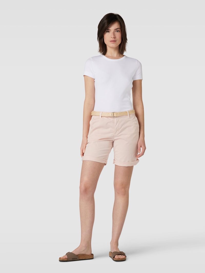 Shorts mit Gürtel in rosa