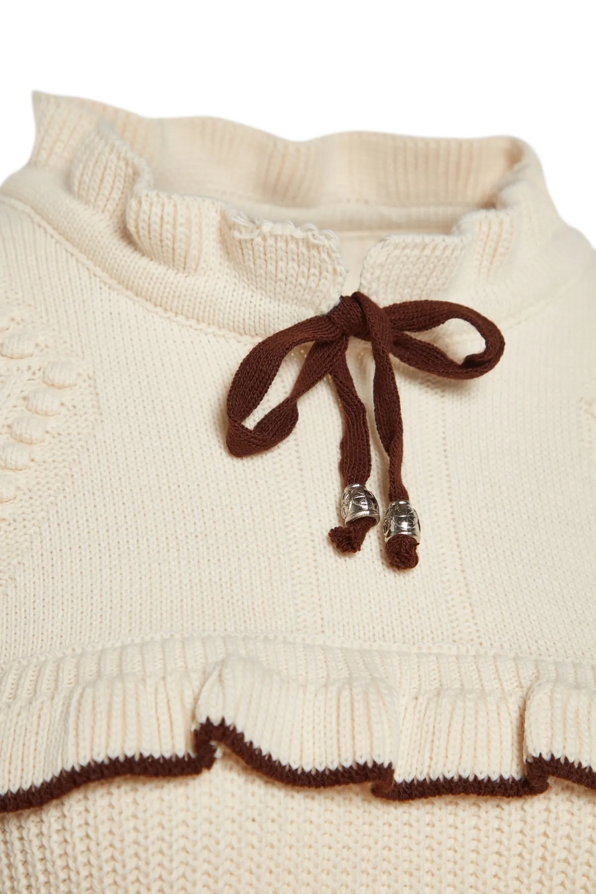 Trendyol Modest  Cremefarbener Strickpullover mit schwarzen Paspeln TCTAW24AK00171