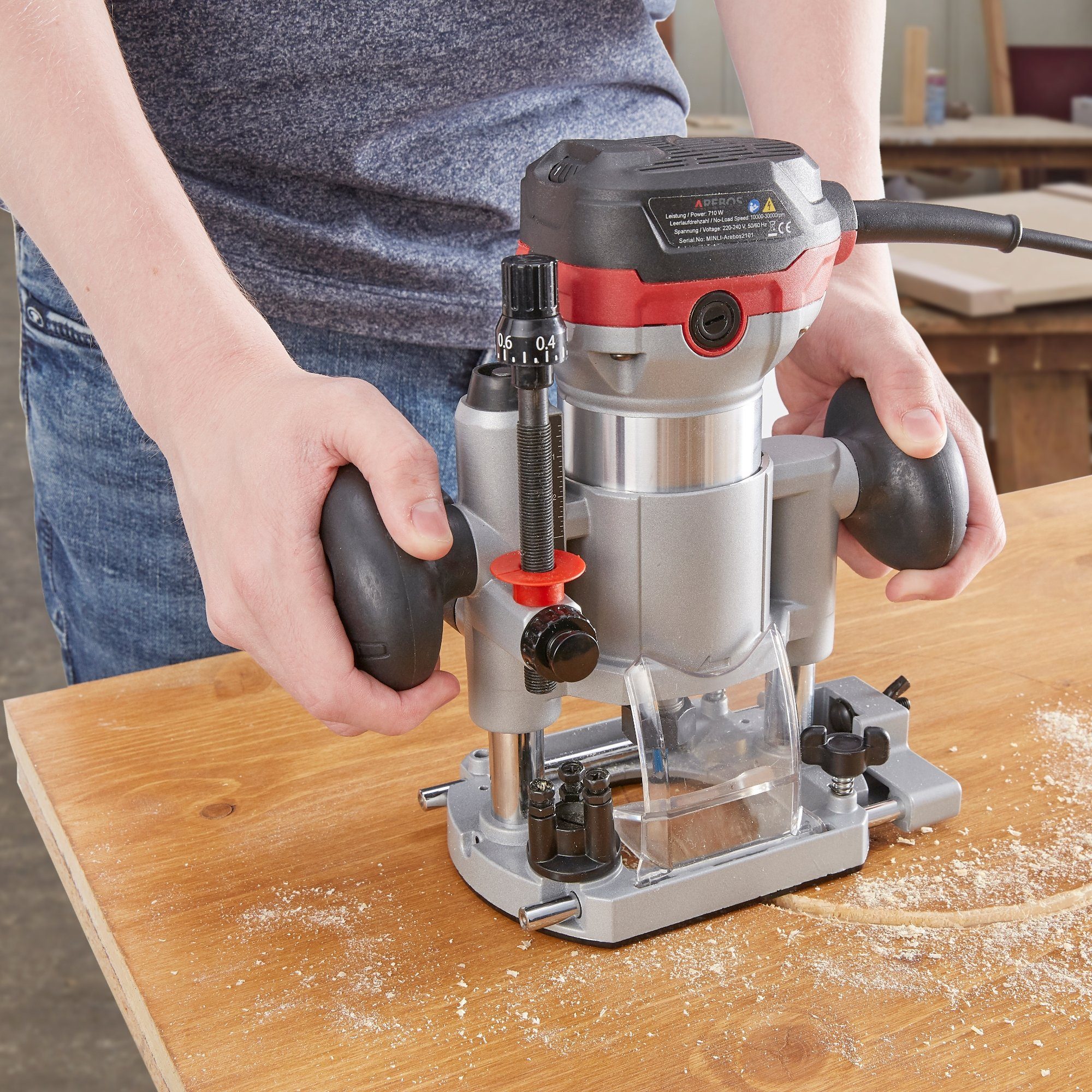 Arebos Oberfräse Holz Fräse Fräsmaschine, Tauchbasis & Trimmer, mit Werkzeugtasche, (Oberfräse Deluxe mit Trimmer und Tauchbasis), Leistungsaufnahme : 710 W