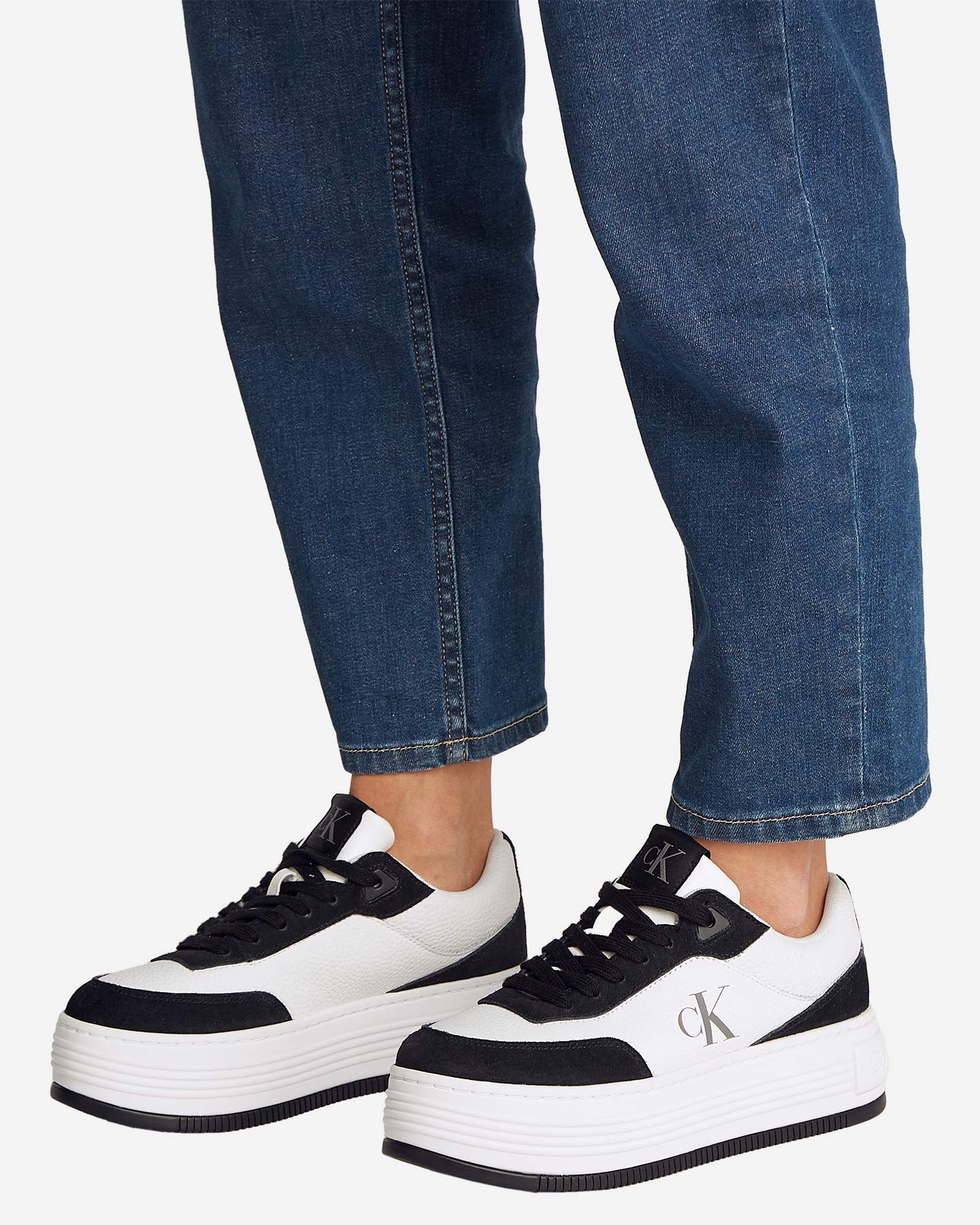 Tenisky Calvin Klein Jeans Bold Flatf Low Lace W YW0YW01797-01W