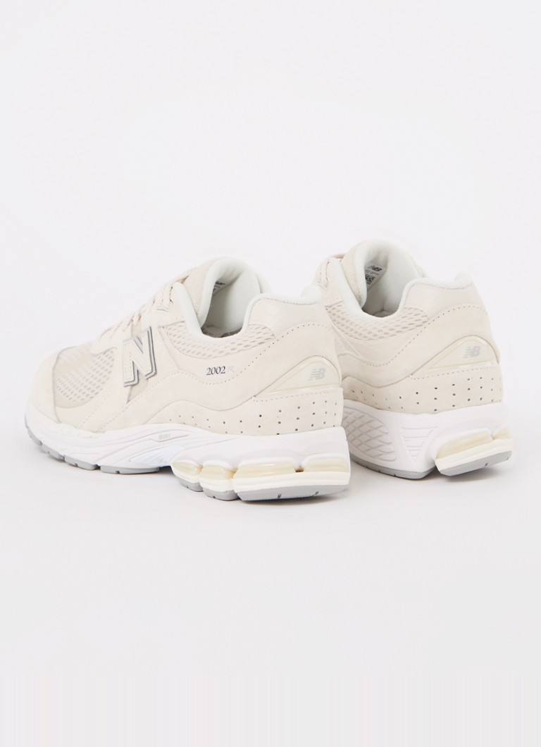 Αθλητικά παπούτσια New Balance 2002R με λεπτομέρειες από πλέγμα και σουέτ