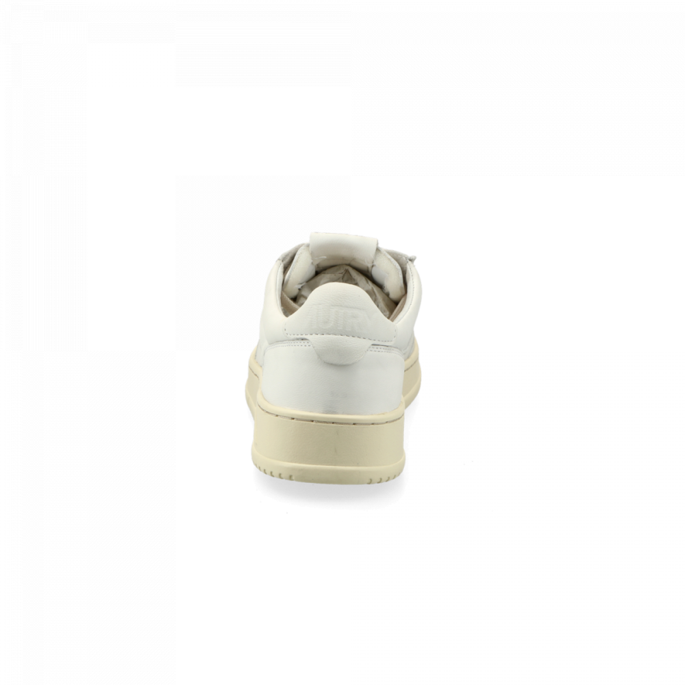 Autry WMNS Medalist Low AULWGL01 / weiss