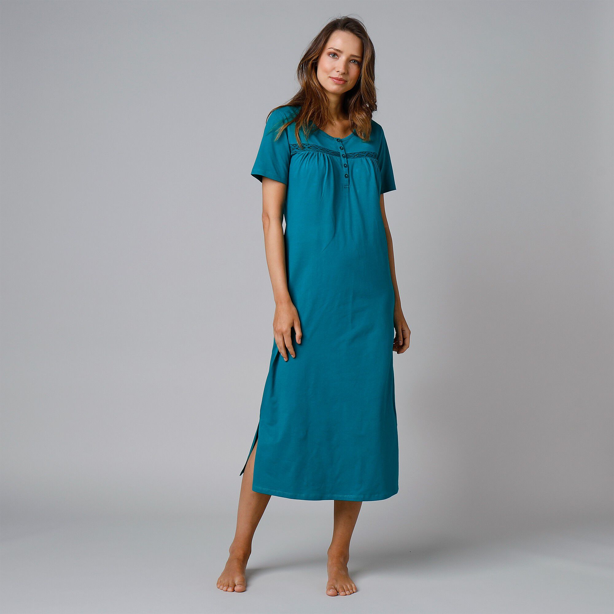 Chemise de nuit longue manches courtes unie
