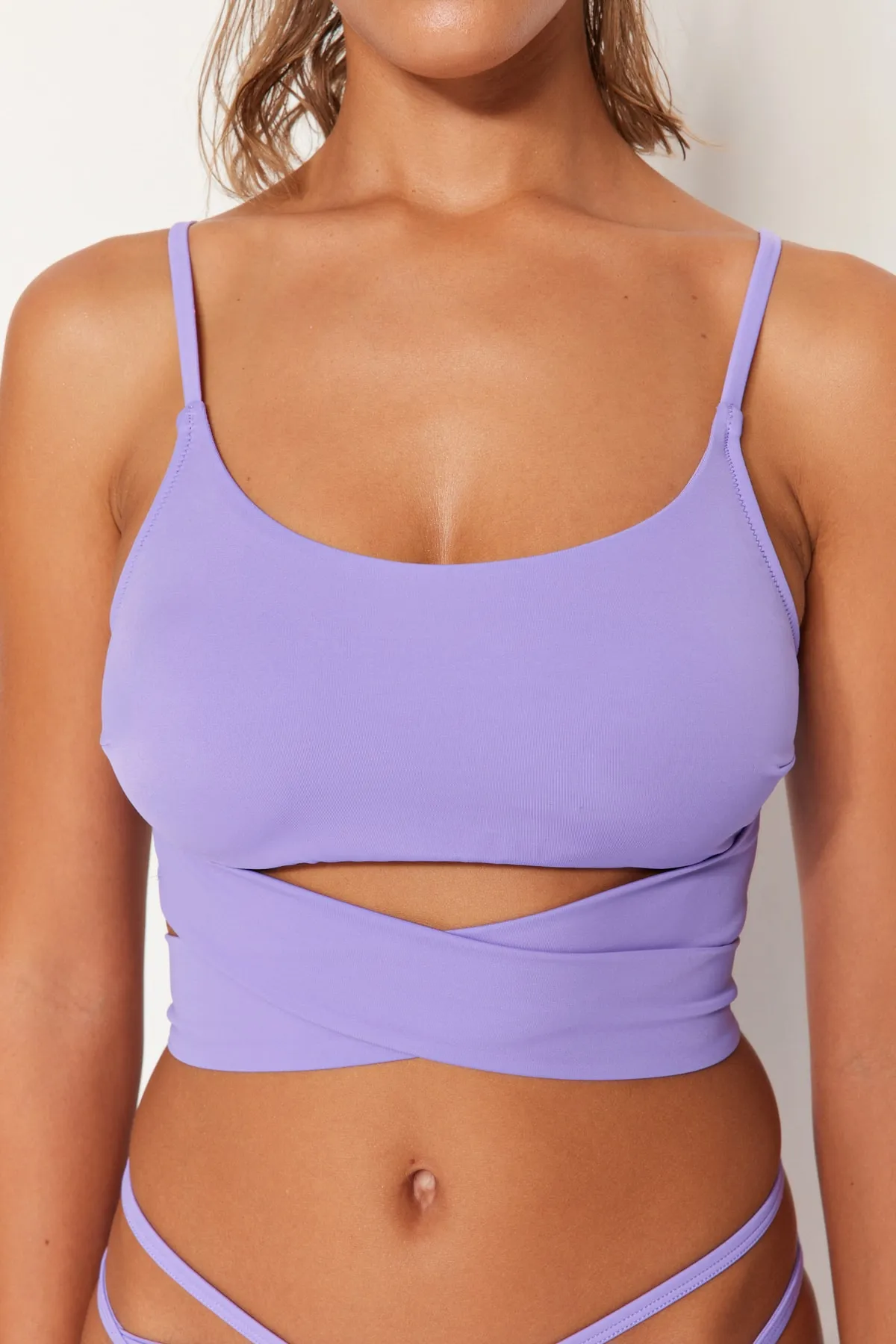 Trendyol Collection  Fliederfarbenes Bralette-Bikinioberteil zum Binden TBESS22BU0279