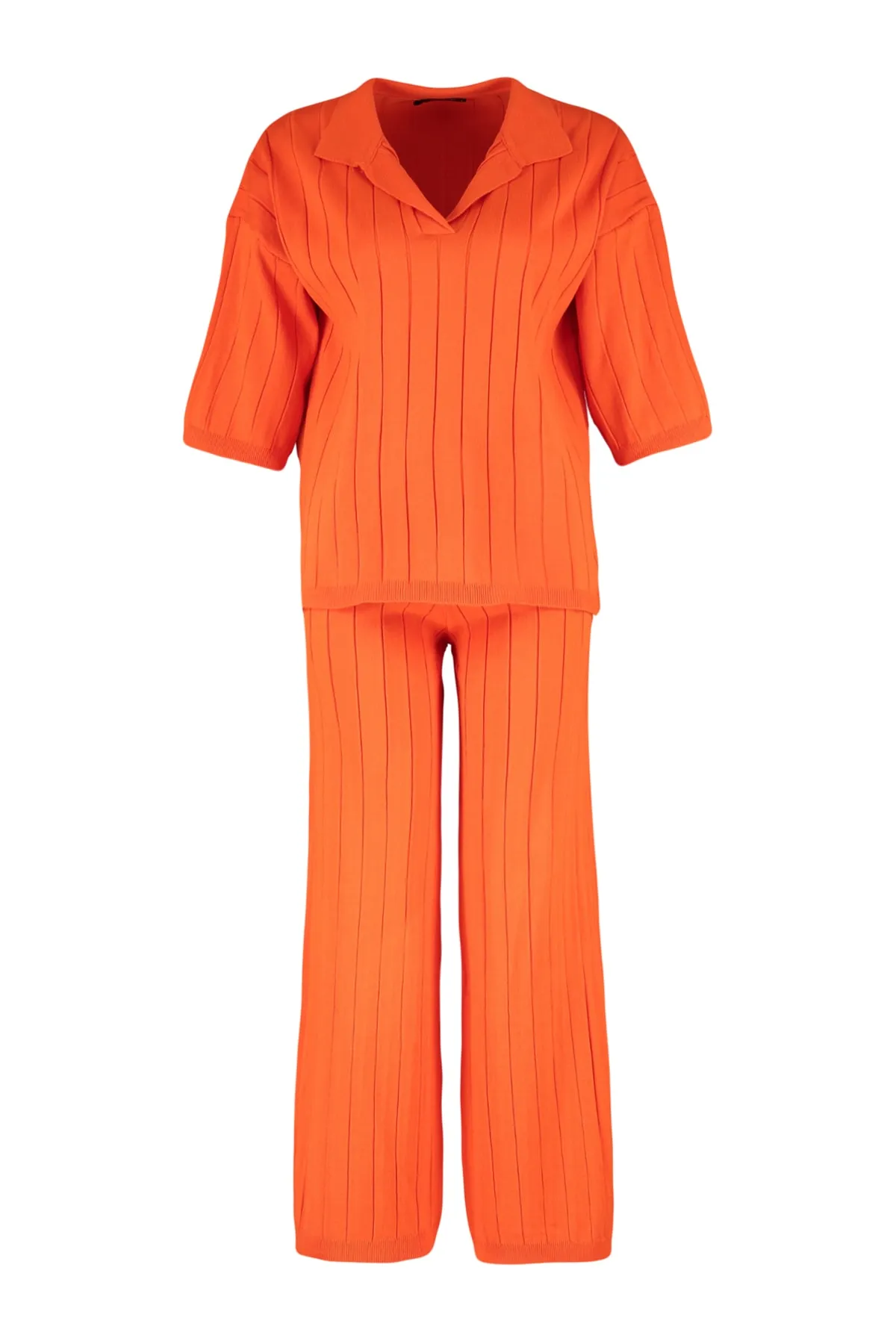 Trendyol Collection  Orangefarbenes Basic-Set aus Oberteil und Unterteil aus Strick TWOSS23AU00029