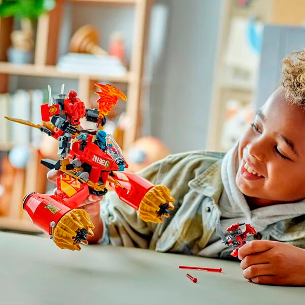 LEGO Ninjago 71830 Kai's Mechastorm -ajoneuvo