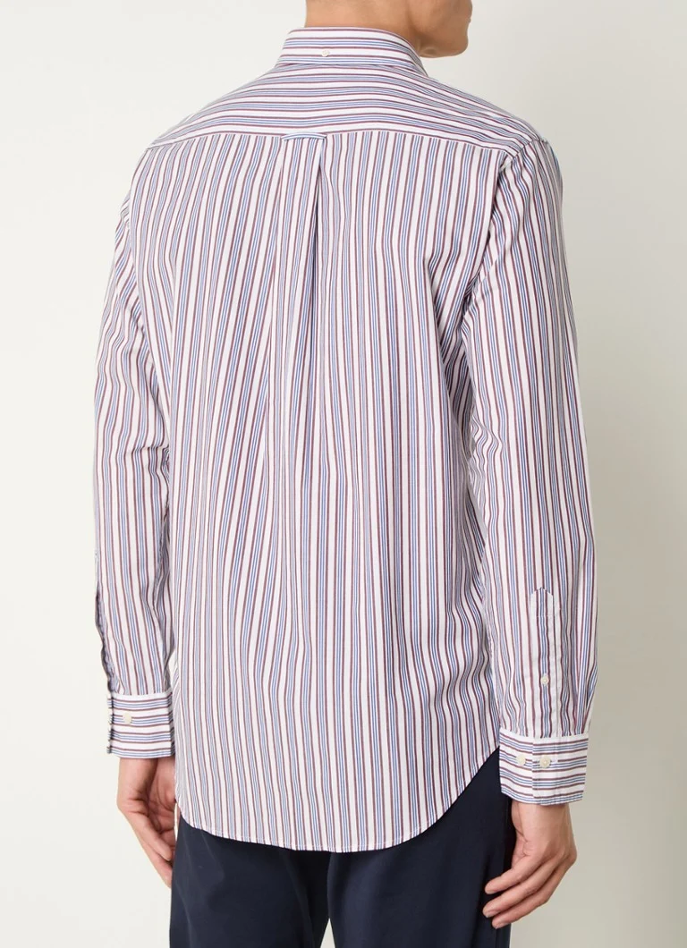 Camicia a righe Gant dal taglio classico con taschino sul petto.