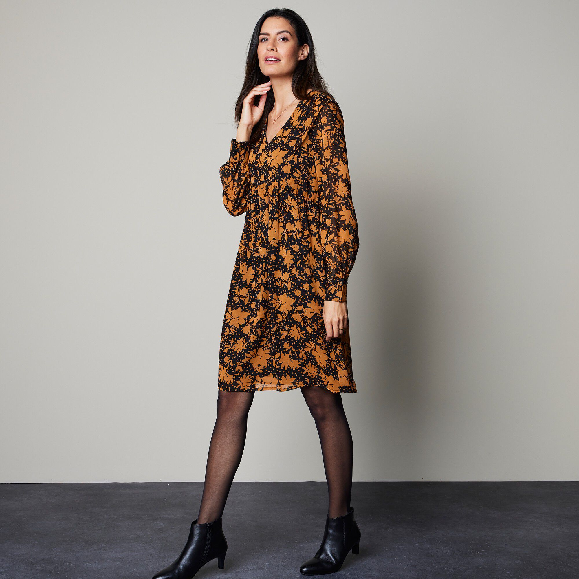Robe voile Georgette imprimé végétal stylisé