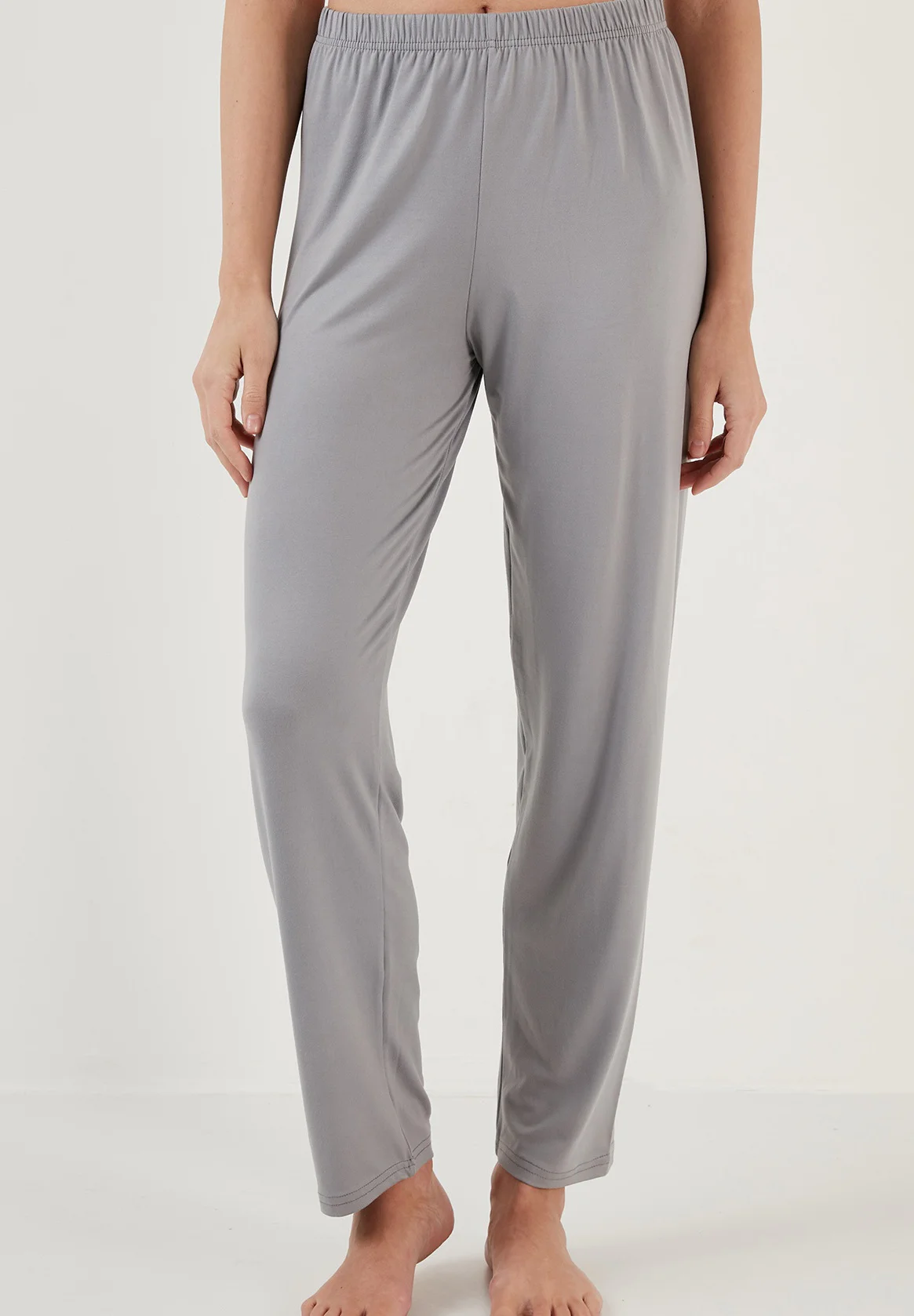 CONJUNTO LELA AJUSTE REGULAR - Pijama