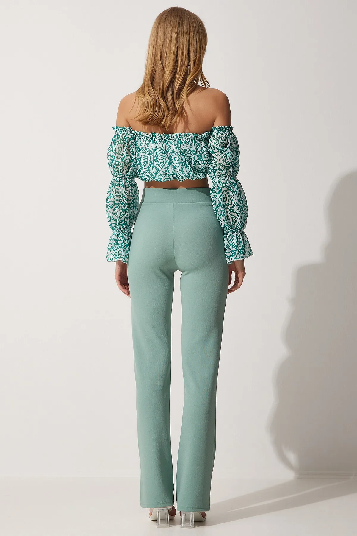 Happiness İstanbul  Grüne bequeme Strickhose aus Lycra mit hoher Taille für Damen RV00090