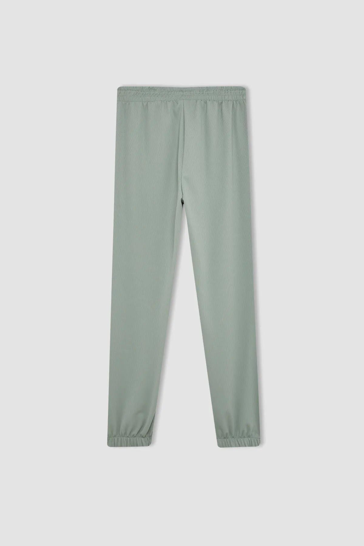 DeFacto  Passform Standard-Fit-Jogginghose mit doppelter Tasche A4557ax24sp