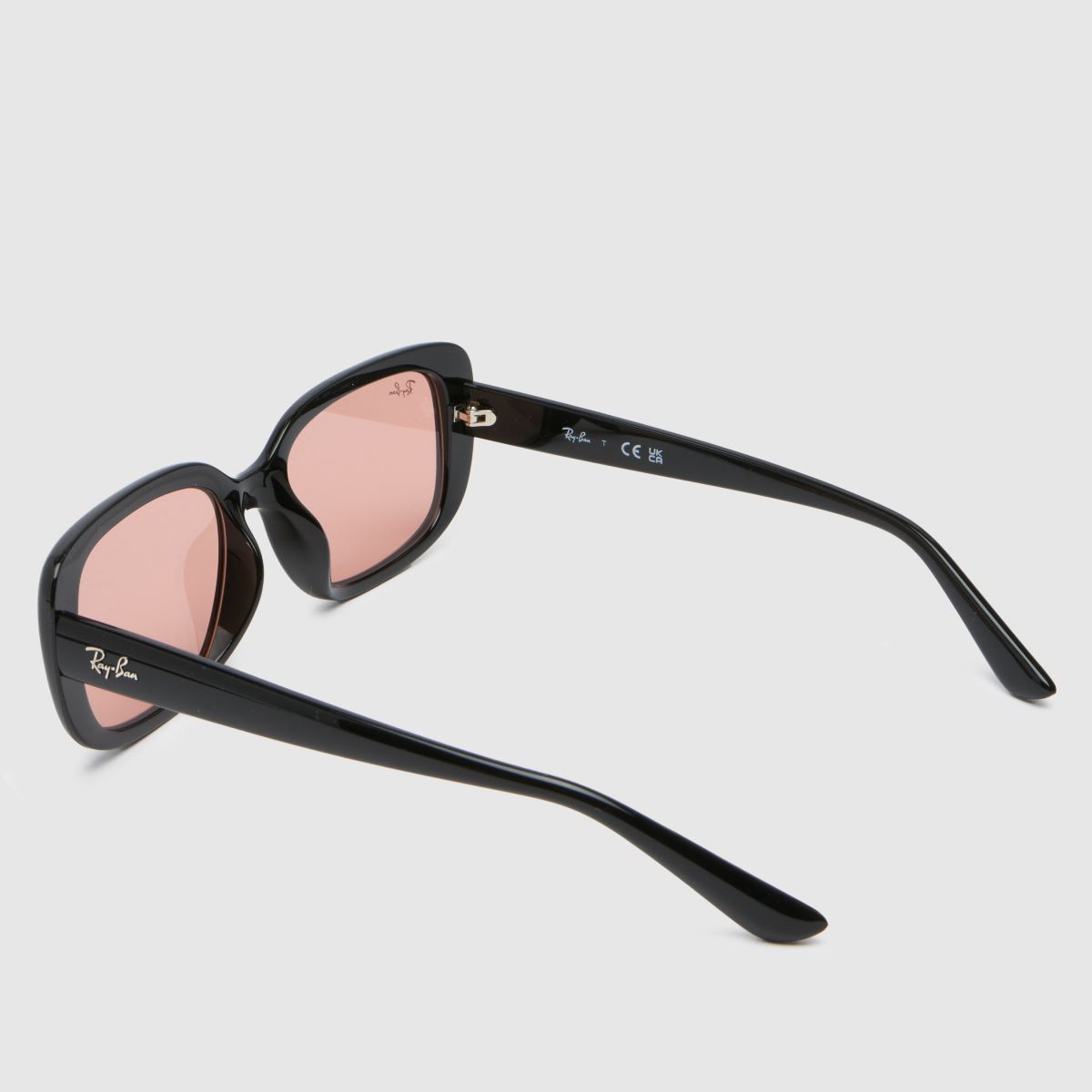 Ray-Ban fekete modern napszemüveg