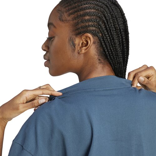 DAMEN SHIRT FUTURE ICONS BADGE OF SPORT BOYFRIEND