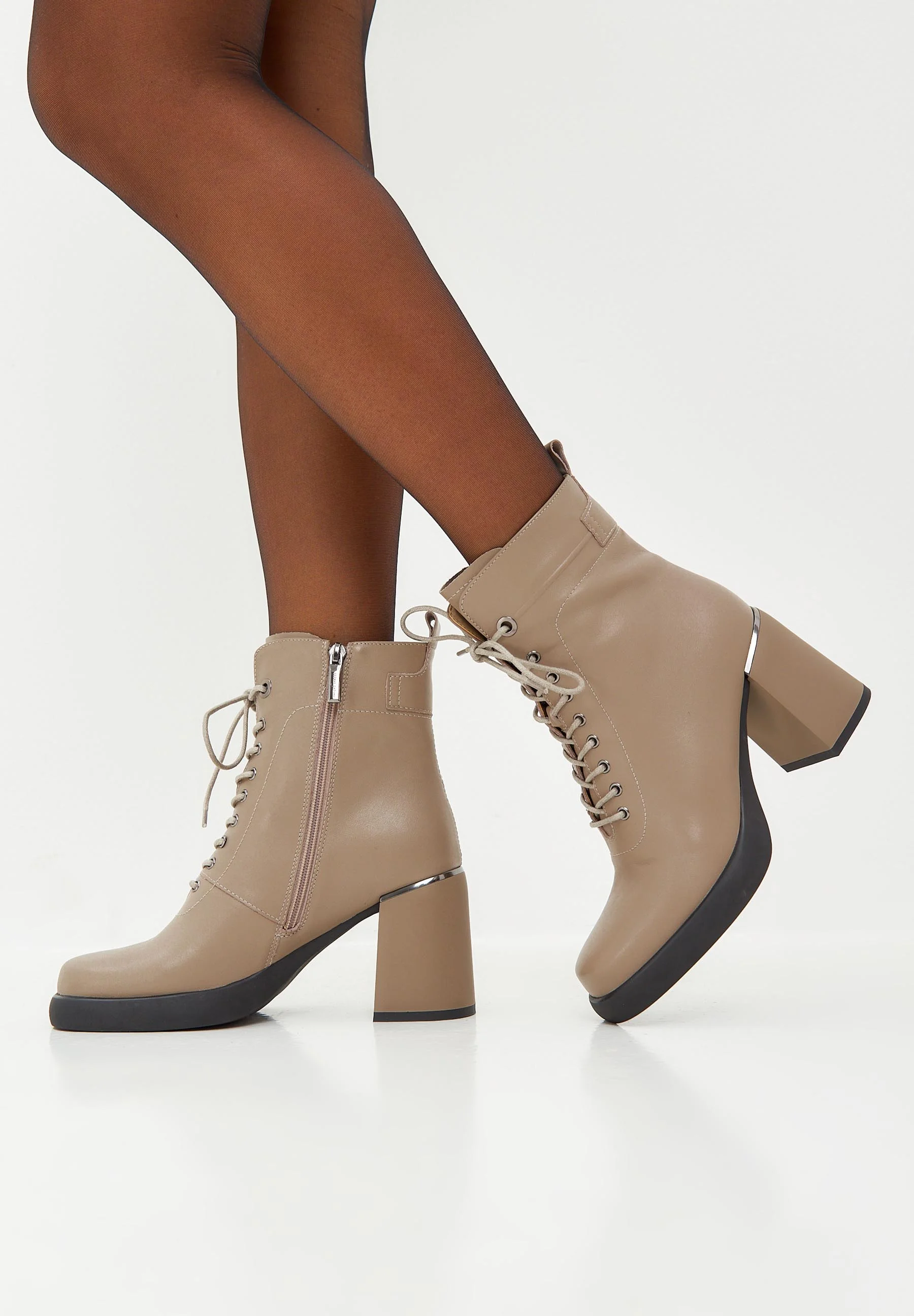 Botines de plataforma Cesare Gaspari