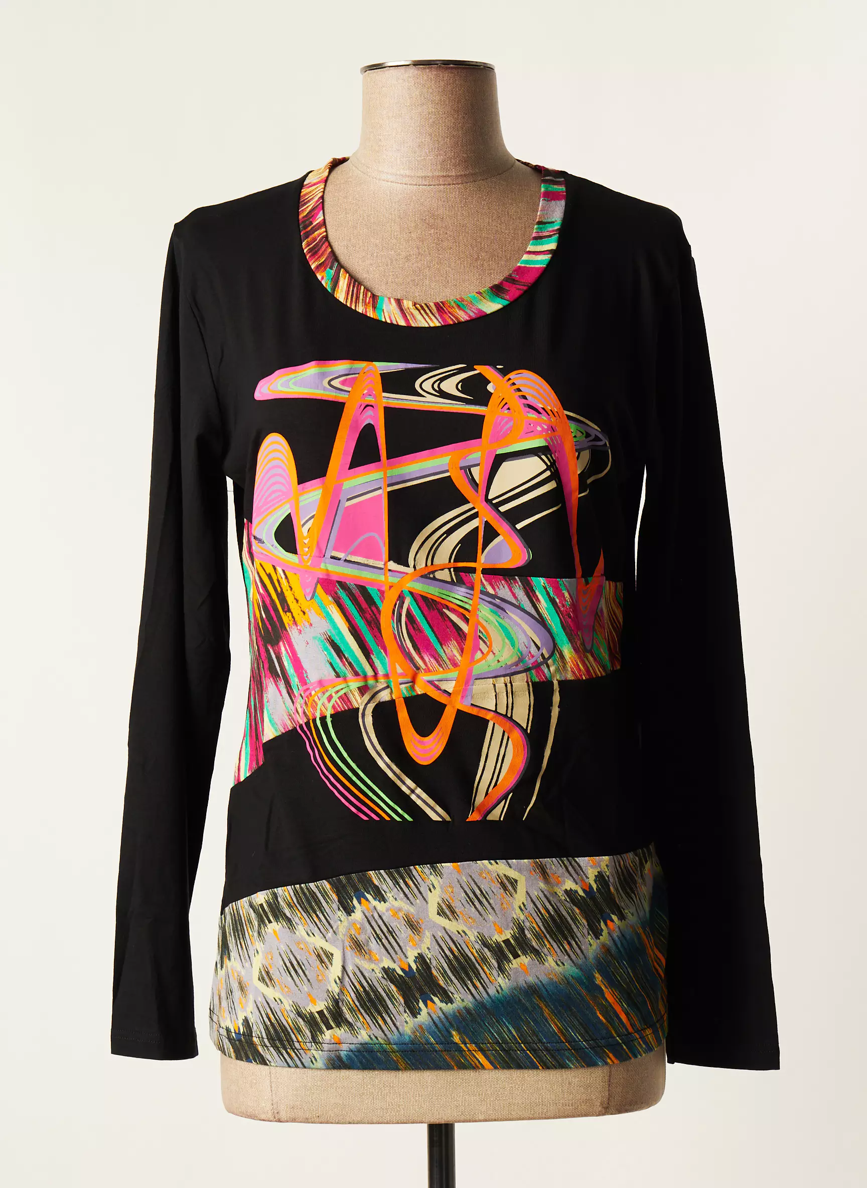 Jean Delfin Tshirts Femme couleur noir