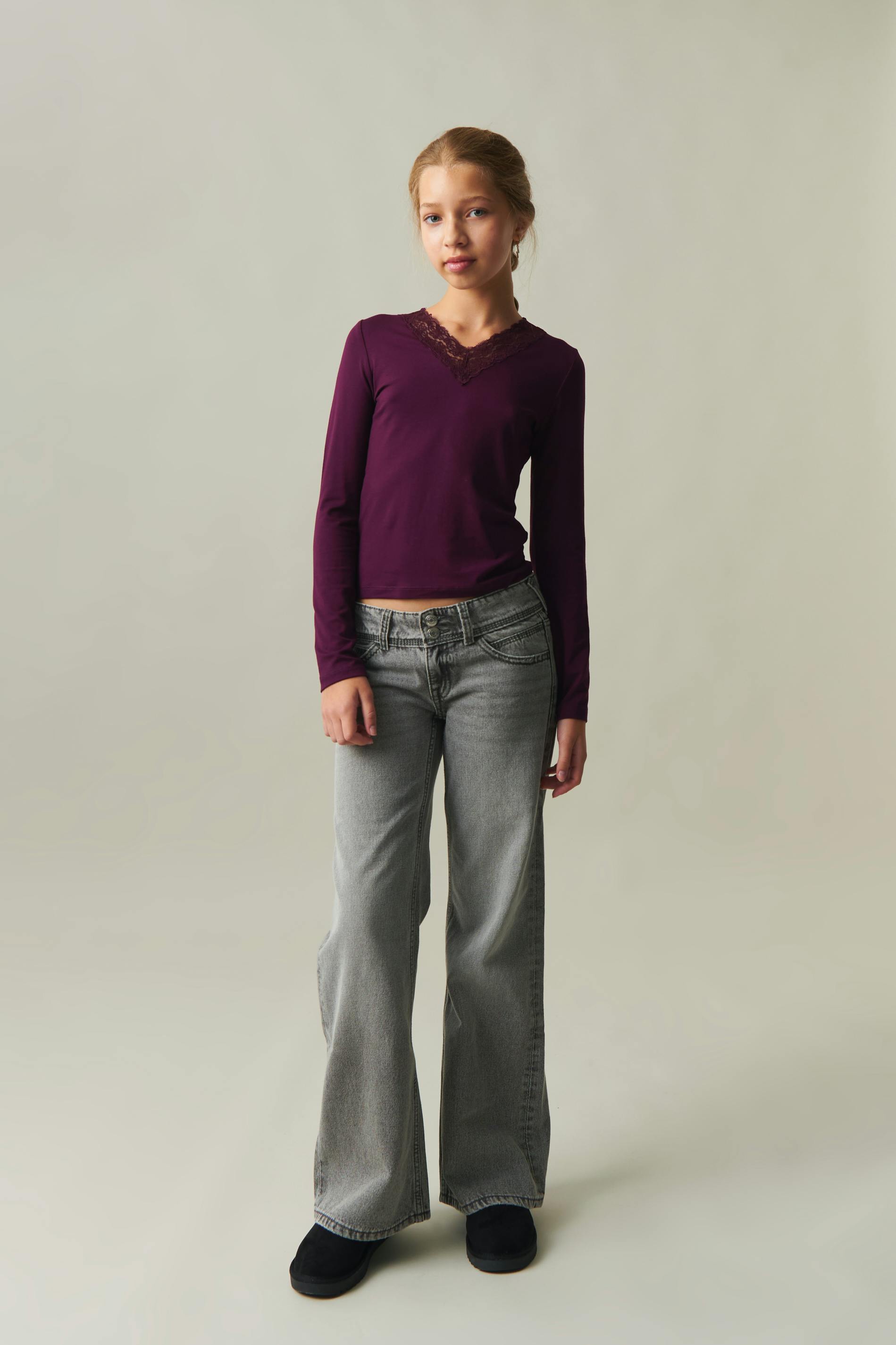 Y lace top