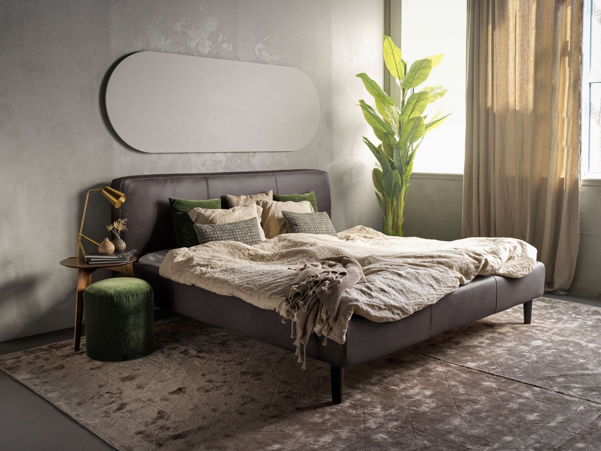 furninova Lederbett Shabby High, Kopfteil mit Kreuznaht in Kontrastton, auch in Überlänge erhältlich