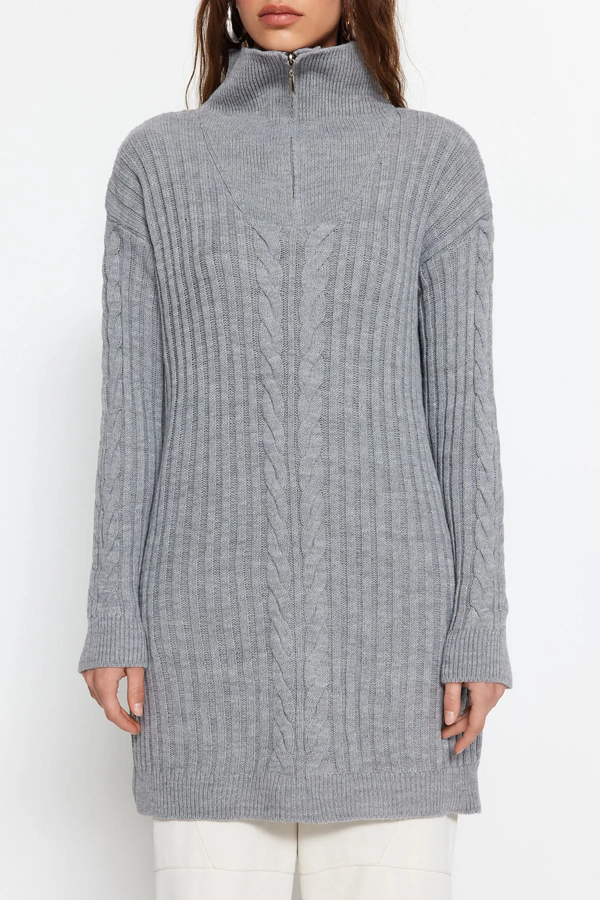 Trendyol Modest  Grauer Thessaloniki-Strickpullover mit Reißverschluss TCTAW23AK00017
