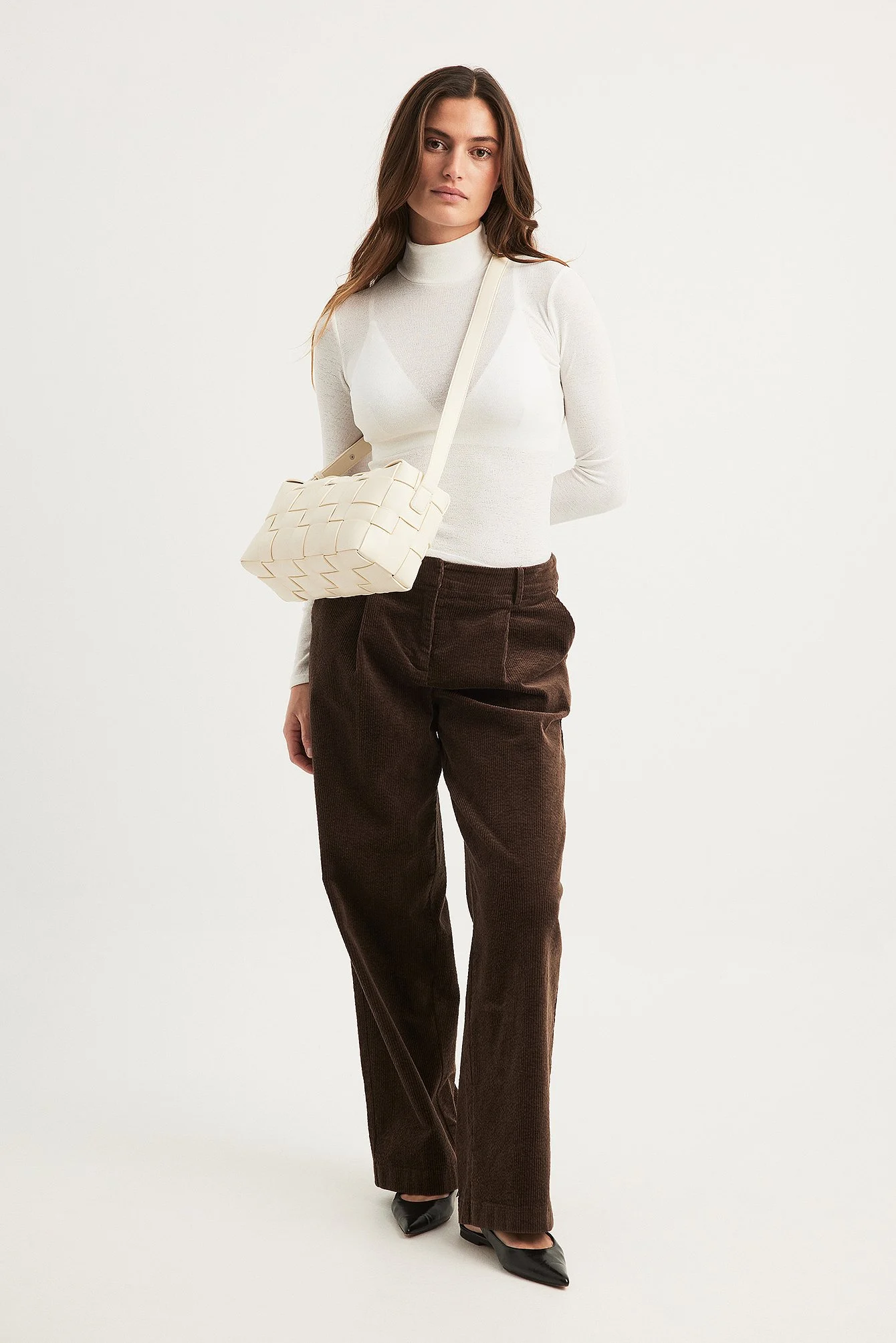 Geflochtene boxy Crossbody-Tasche