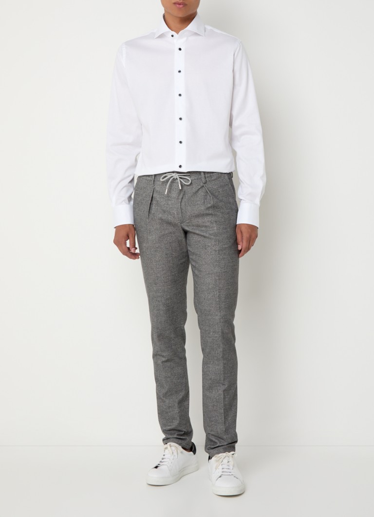 Cămașă Michaelis slim fit, cu finisaj anti-șifonare și guler italian.