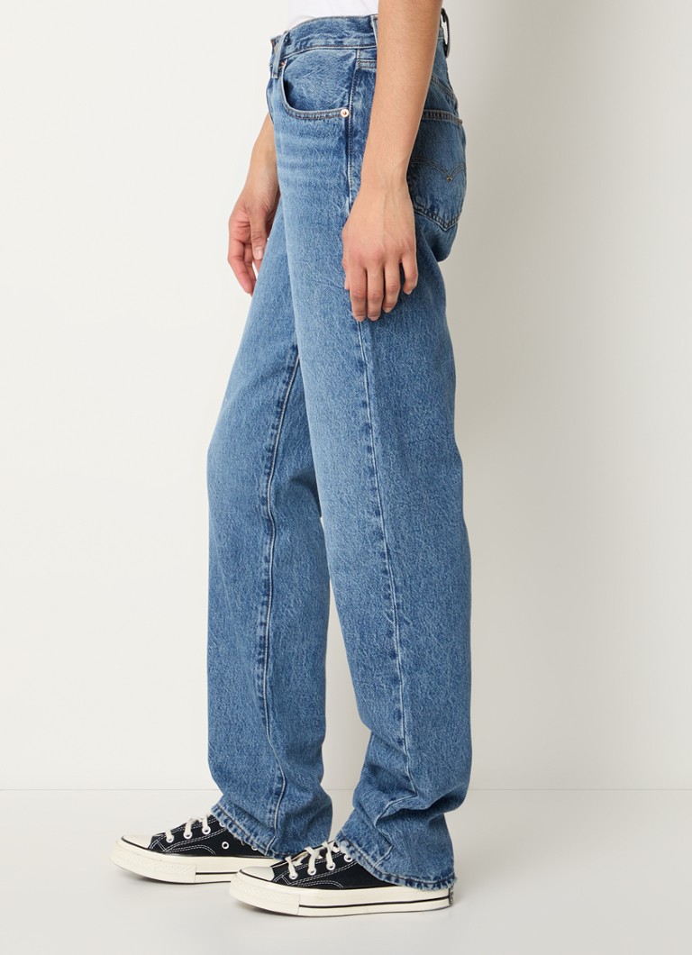 Jeans Levi's anni '90, a vita alta, gamba dritta, lavaggio medio.