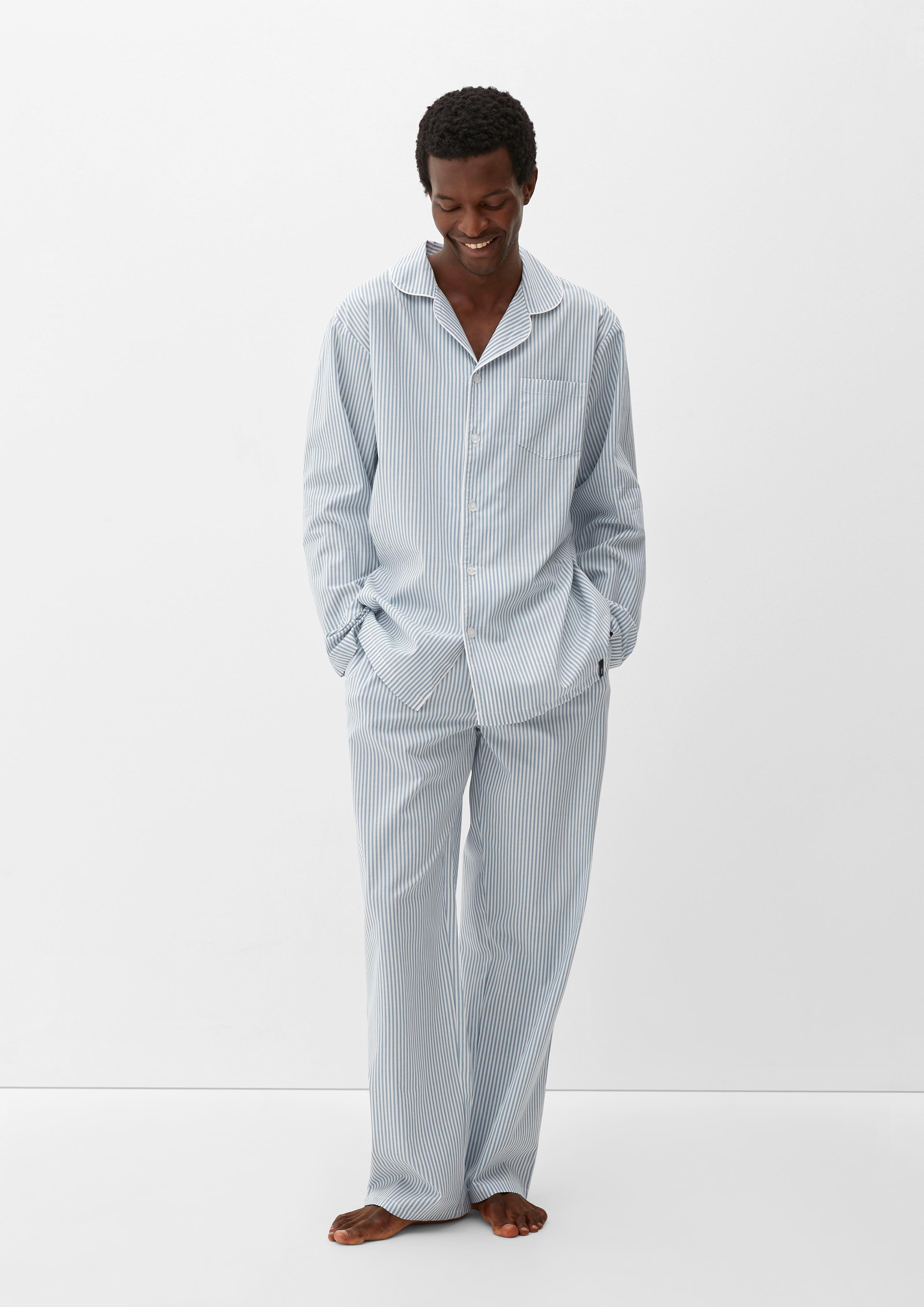 Karierter Pyjama aus Baumwolle  6007545-50G1