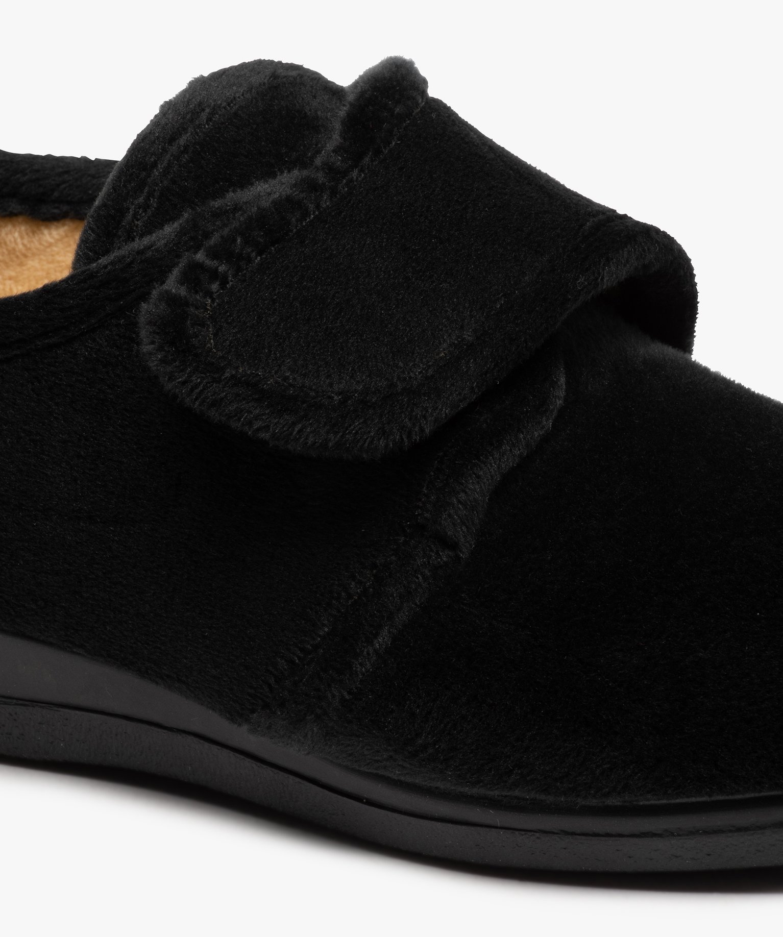 Chaussons femme confort en velours uni et bride scratch noir | GEMO