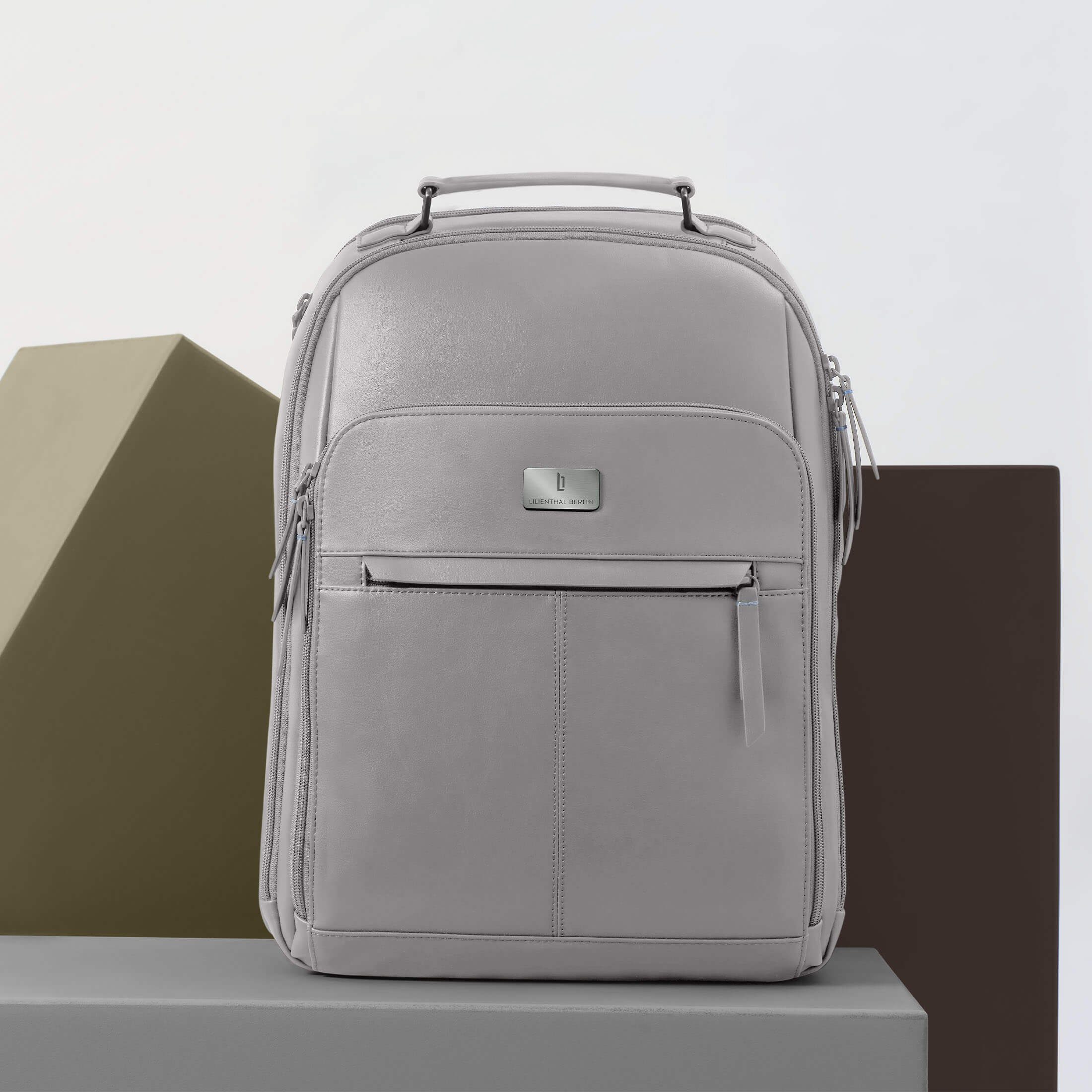 Lilienthal Berlin Reiserucksack Virtuoso - Essential Backpack - Light Grey