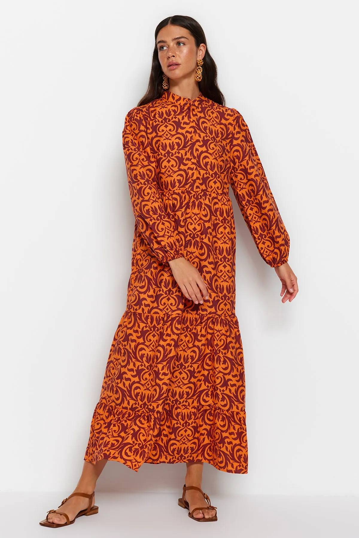 Trendyol Modest  Orange gemustertes Kleid aus gewebter Baumwolle mit halber Knopfleiste und weiter Passform TCTSS23EB00222