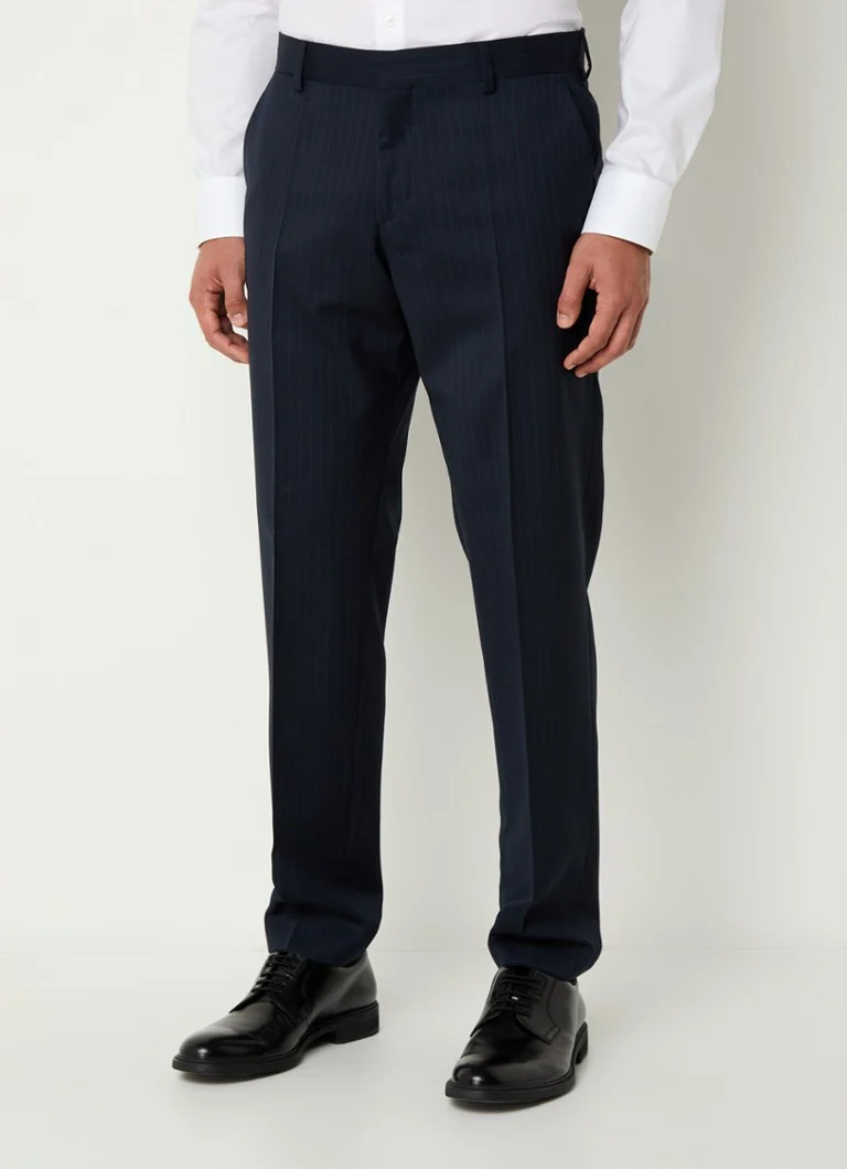 HUGO BOSS H-Houston, un costum slim fit din două piese, din lână virgină.