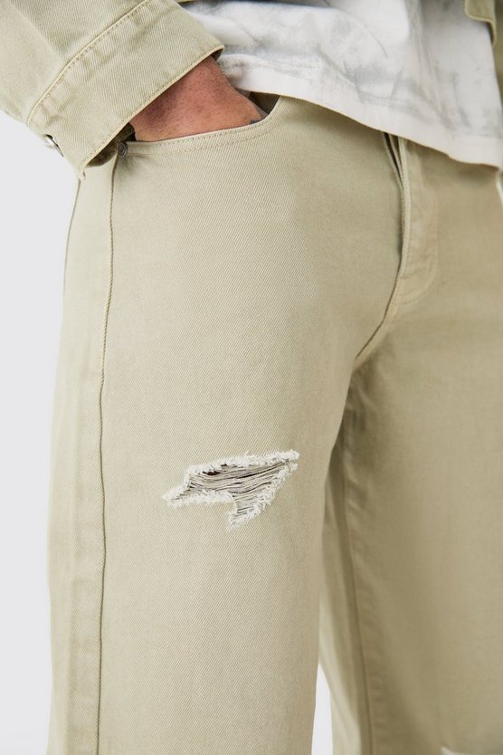Lockere Jeans mit Riss am Knie