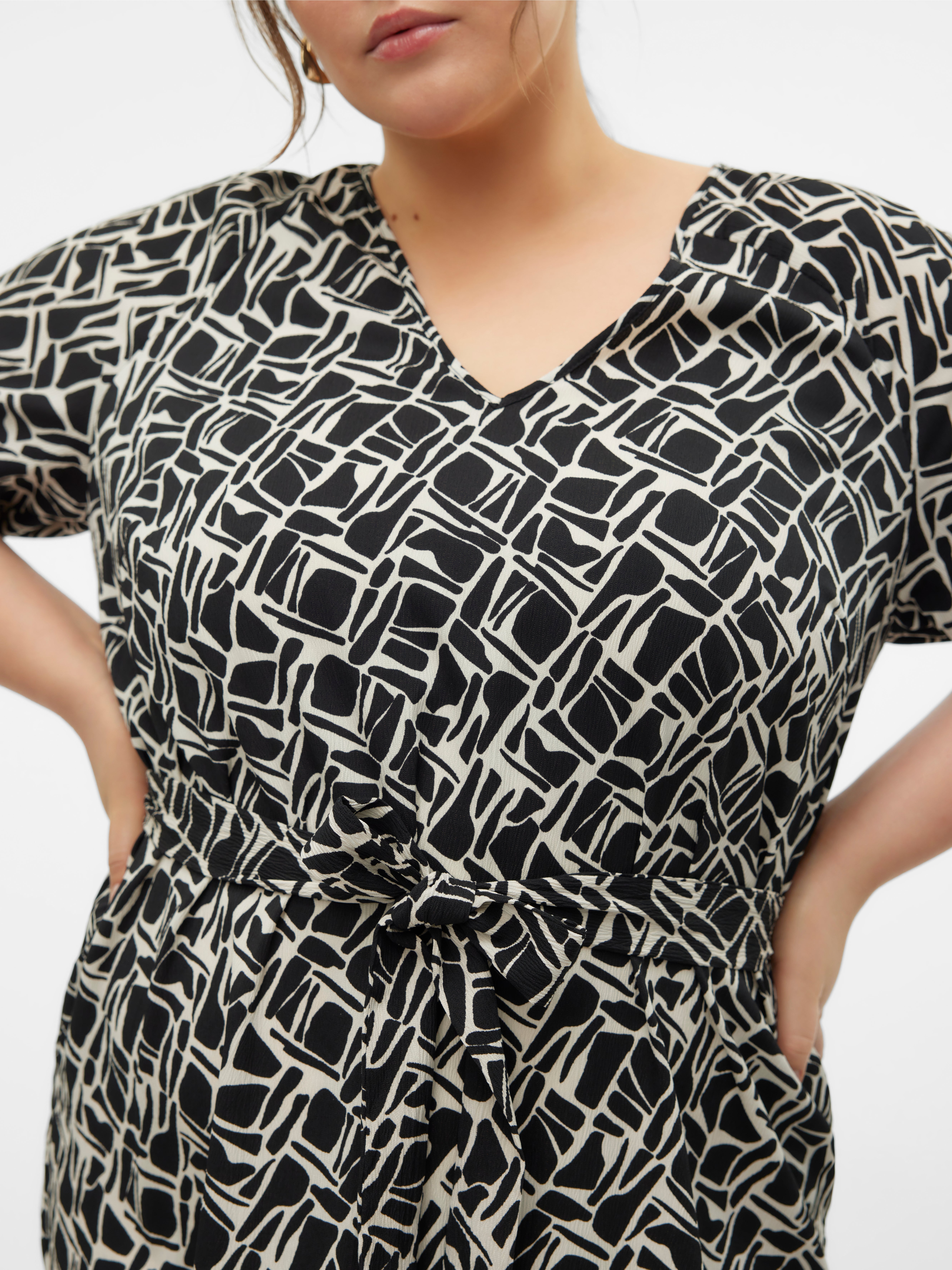 VMCPAGE Kurzes Kleid