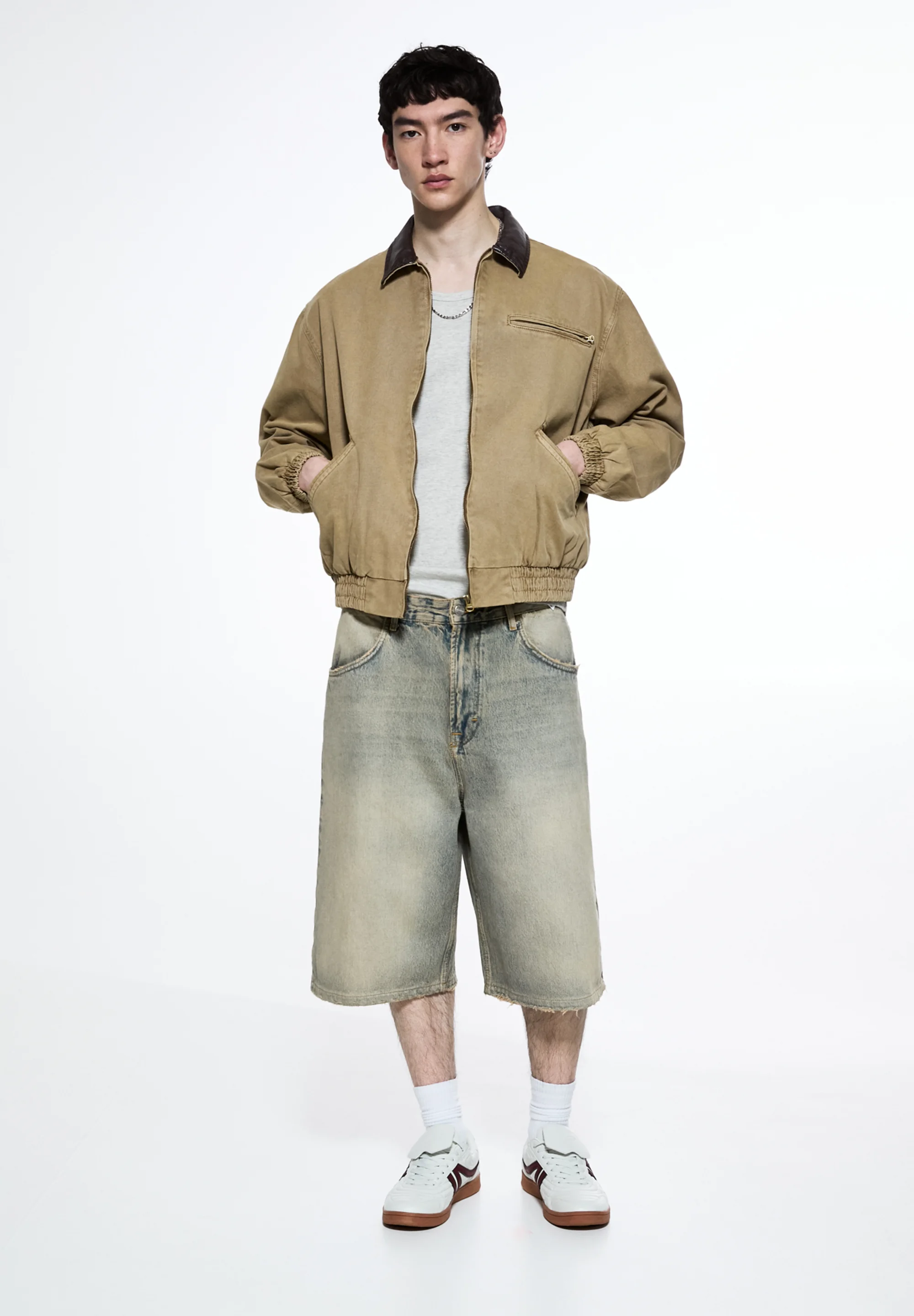 PULL&BEAR SKATER - Shorts vaqueros