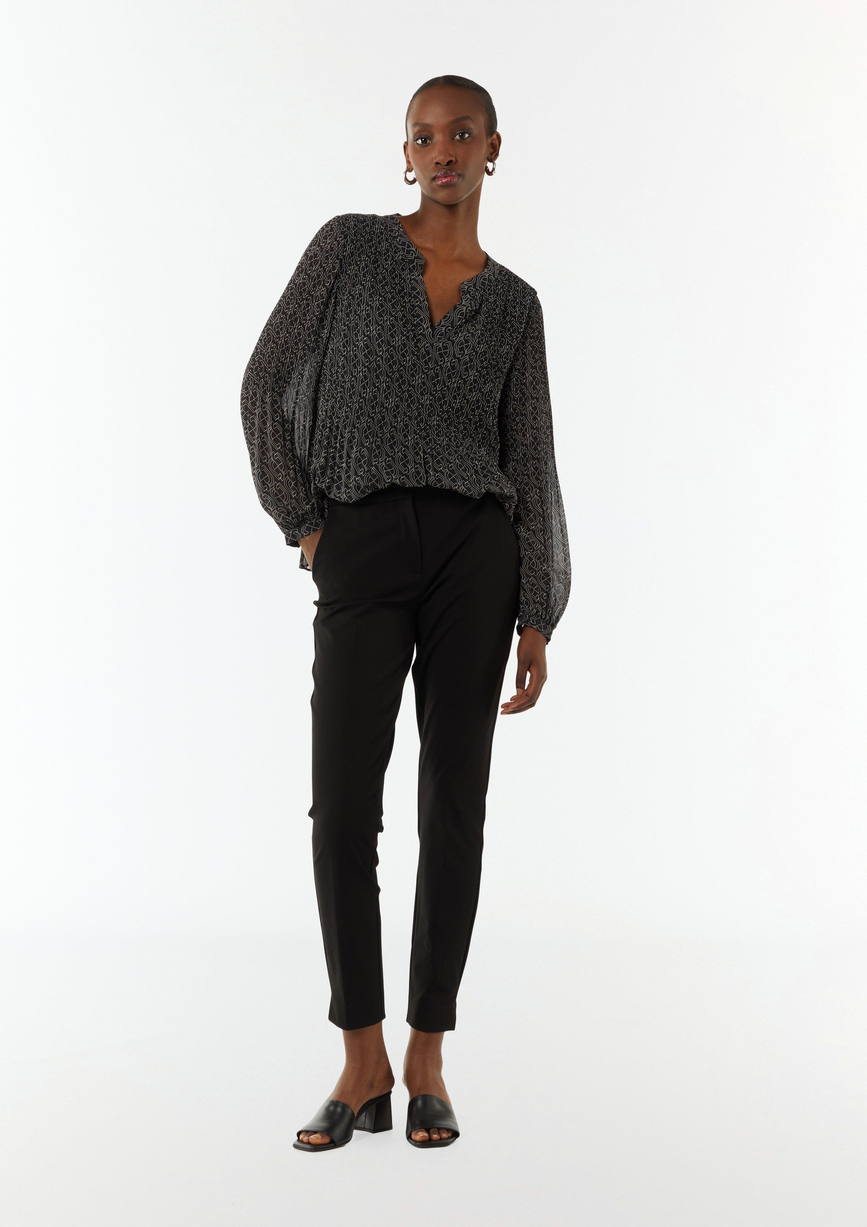 Plissierte Bluse aus Chiffon mit Logomuster - schwarz