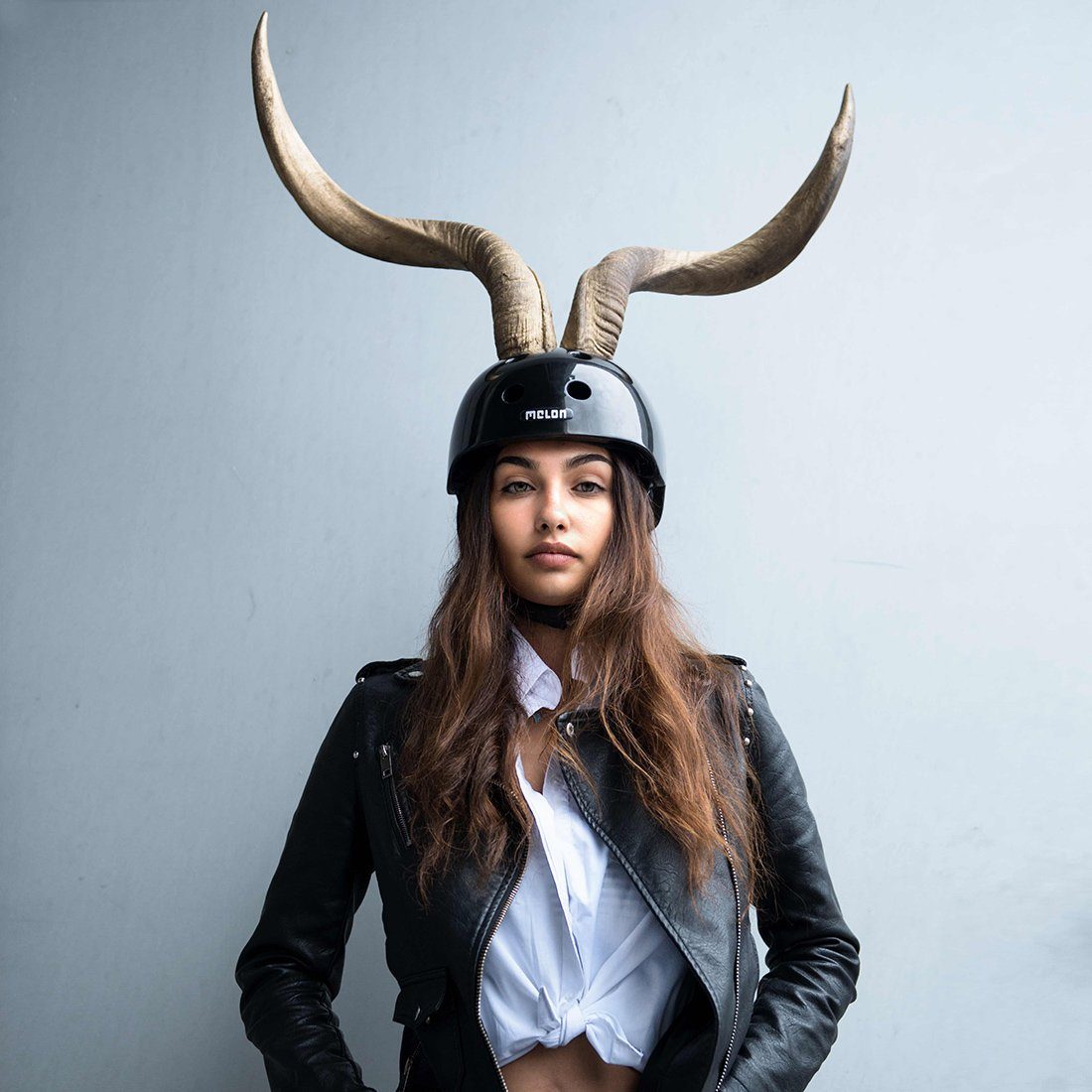 Melon Fahrradhelm Closed Eyes (matte), super leicht, Magnetverschluss, größenverstellbar, mehr als 50 Designs