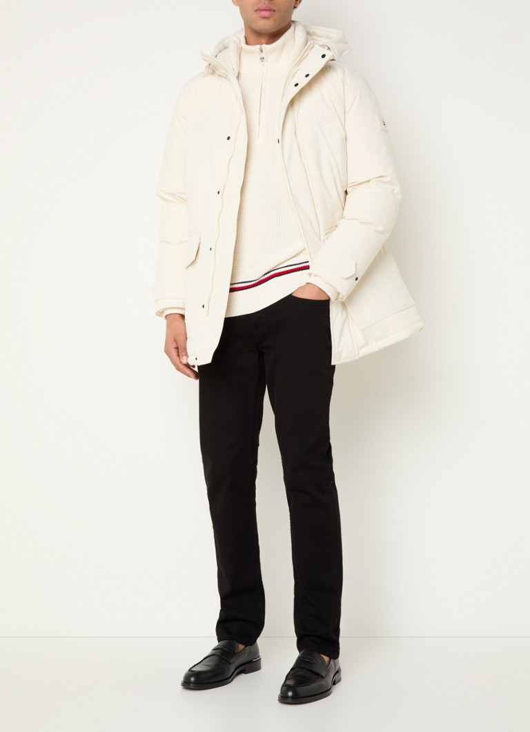 Parka matlasată Tommy Hilfiger Rockie cu umplutură de puf și buzunare cu clapă.