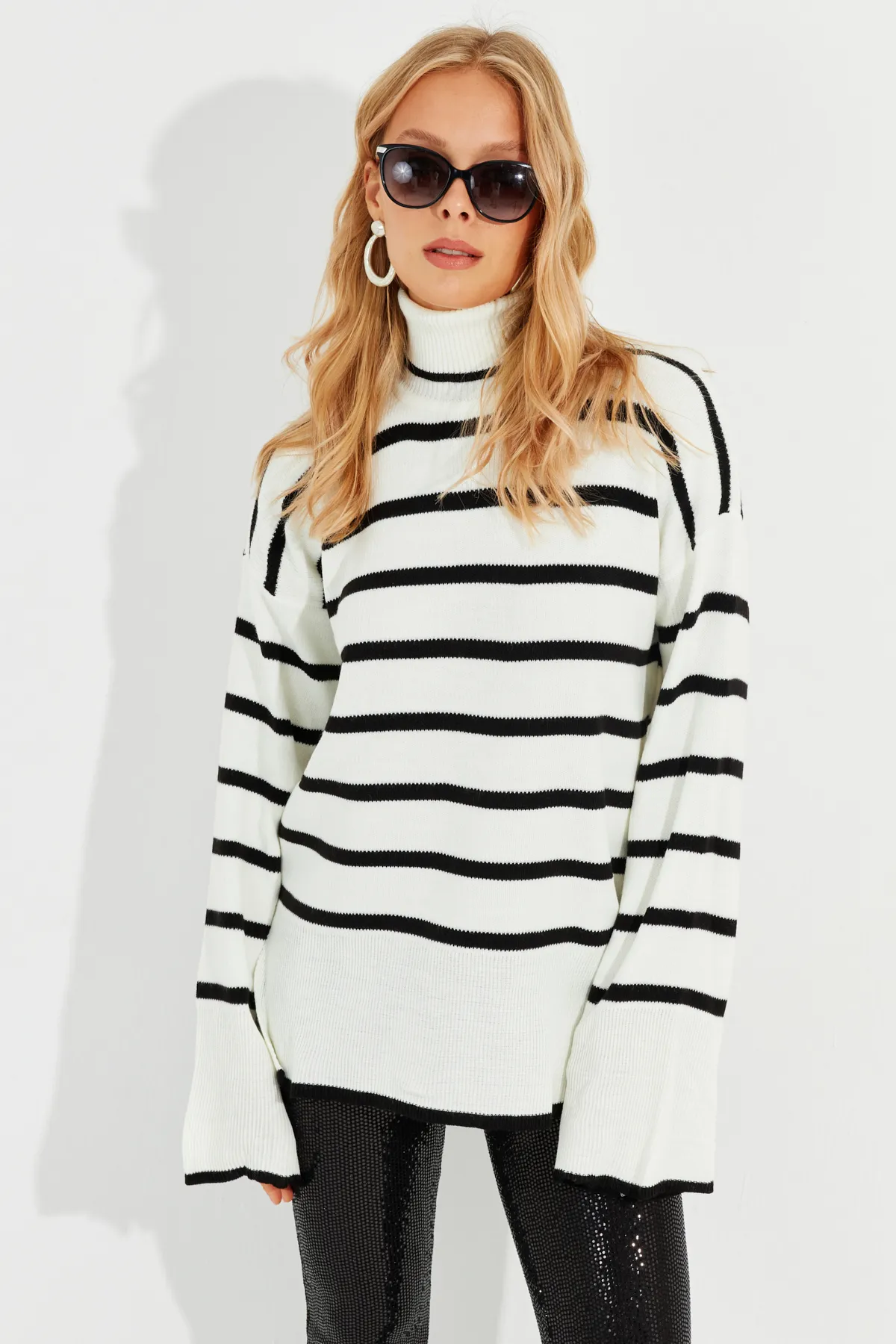 Cool & Sexy  Pullover - Ecru - Regular Fit