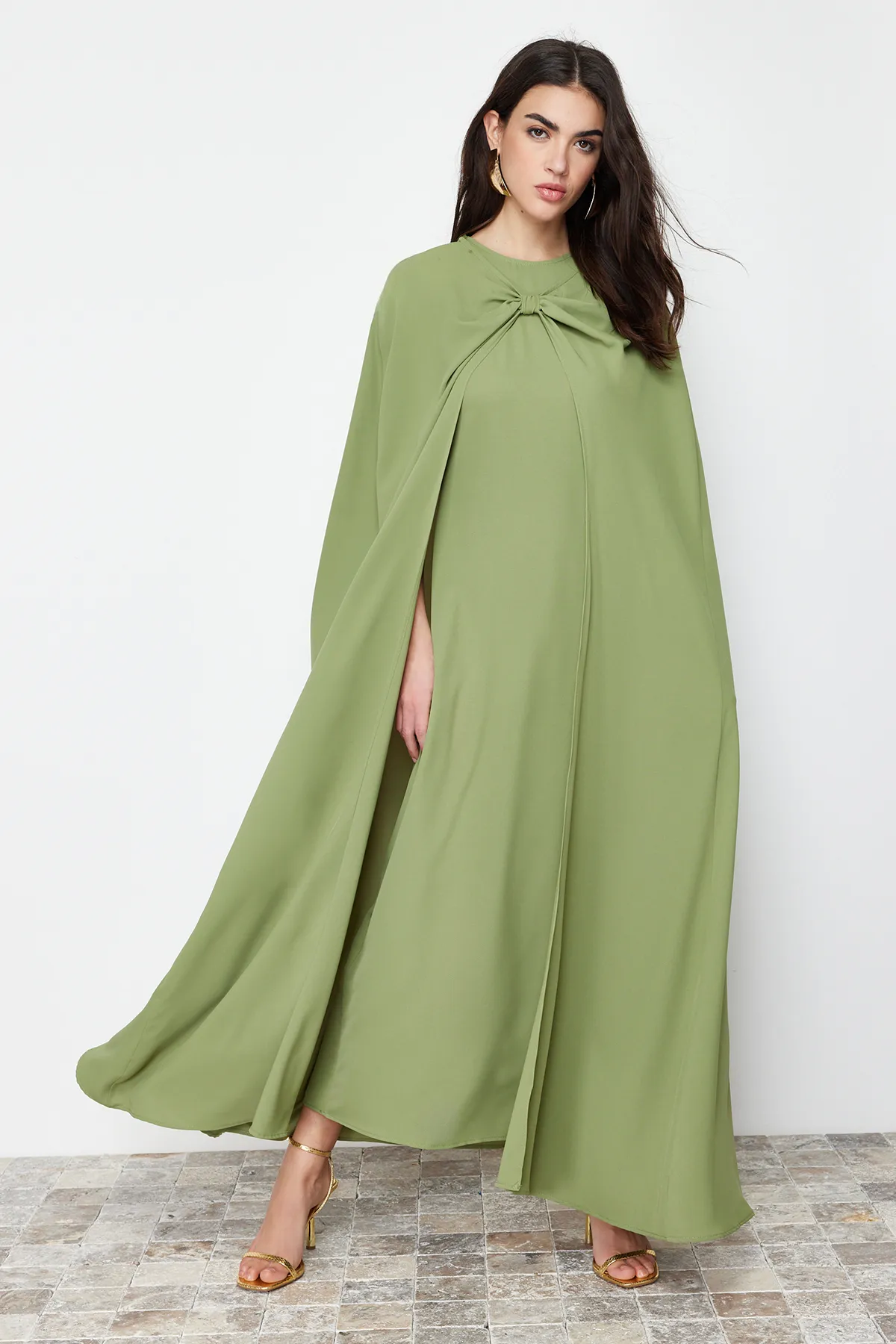 Trendyol Modest  Khakifarbenes gewebtes Kaftan-Abendkleid TCTSS24DB00000