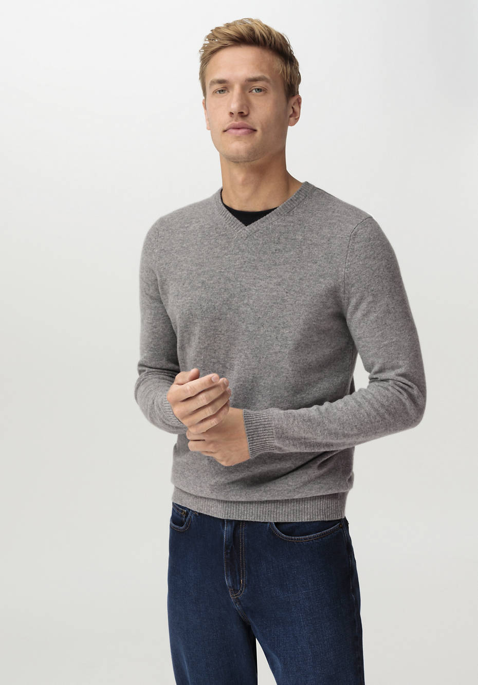 V-Pullover aus Schurwolle mit Kaschmir