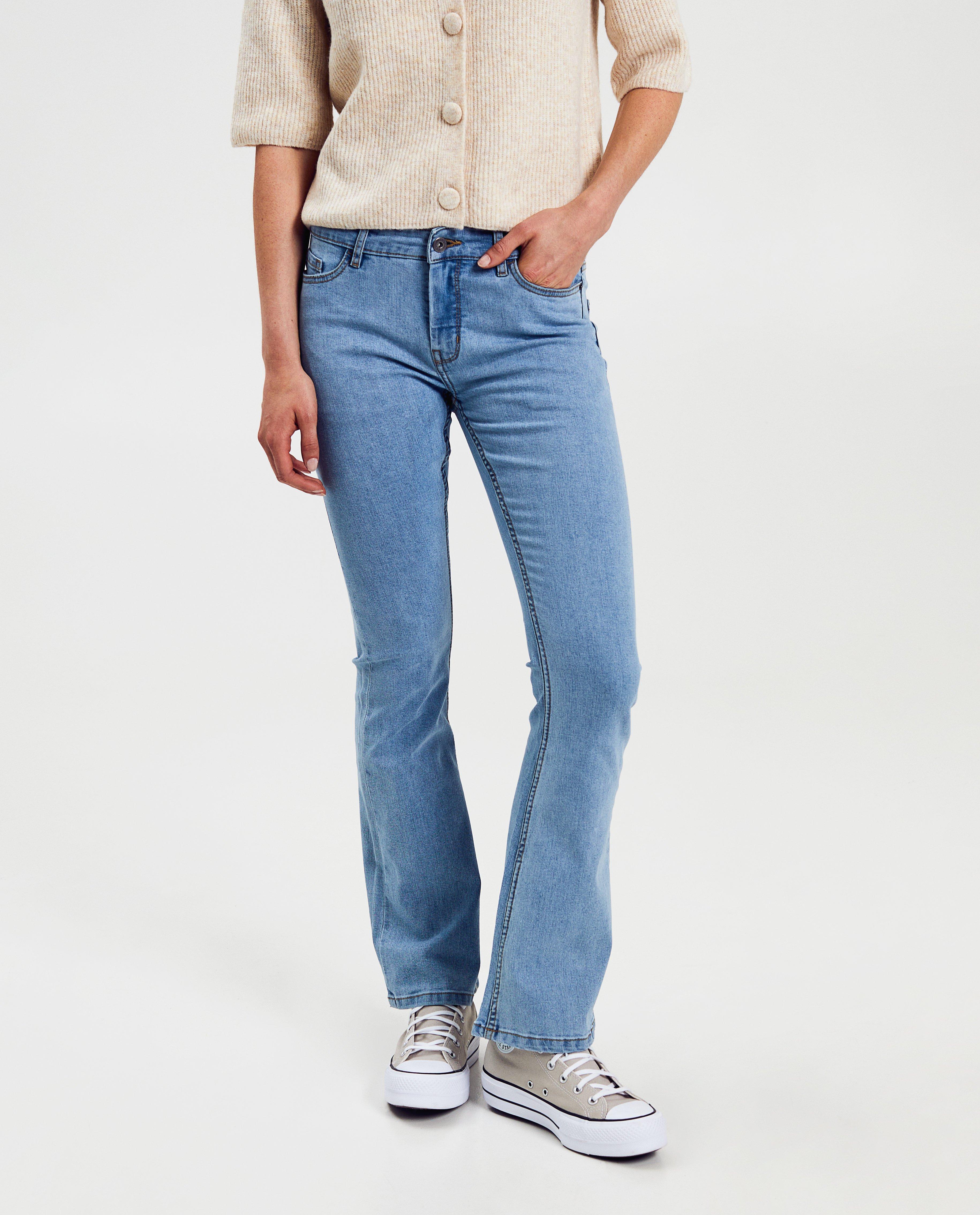 Sora világoskék farmer, bootcut szabású, világoskék