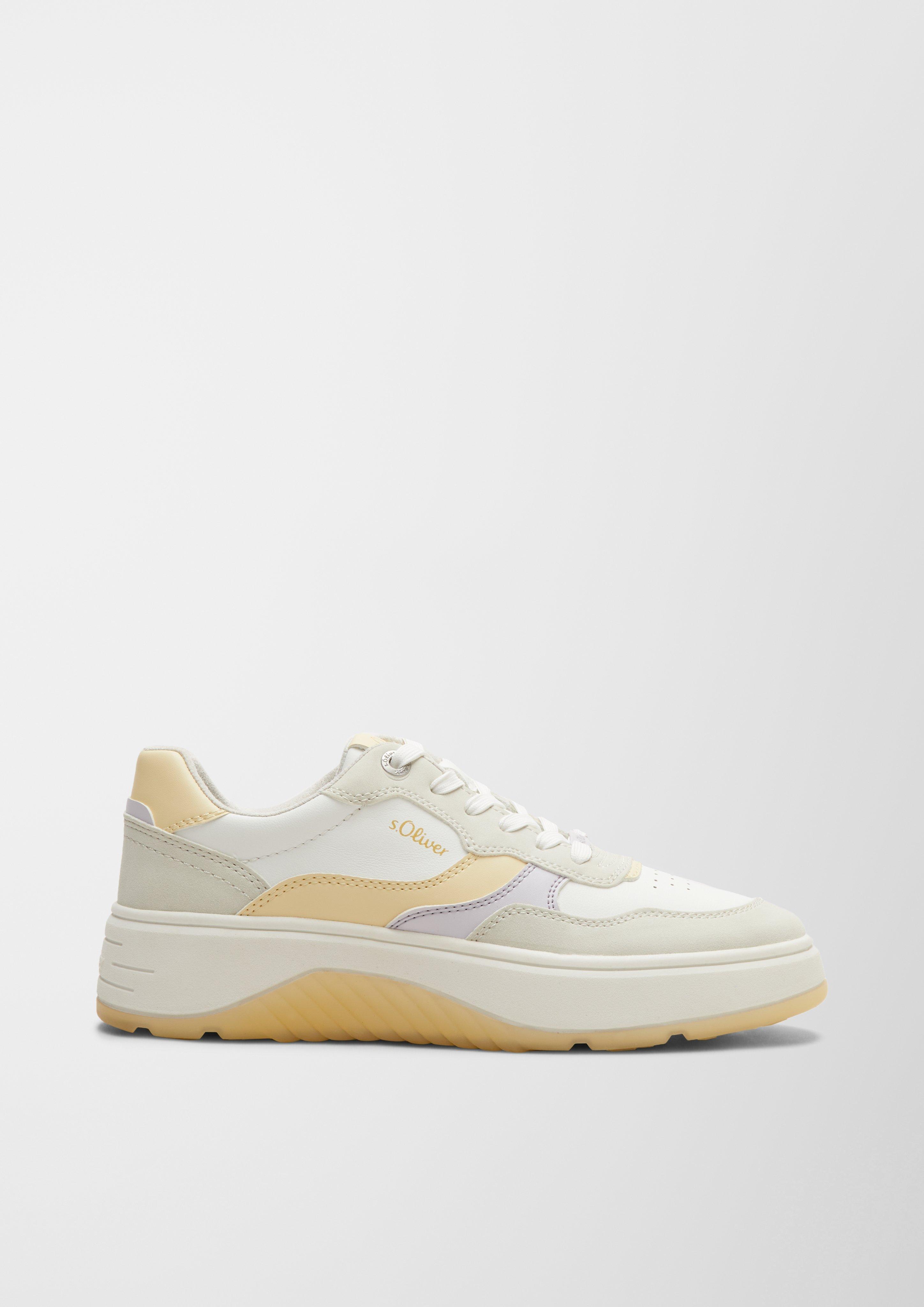 Sneaker aus Lederimitat  6007309-110