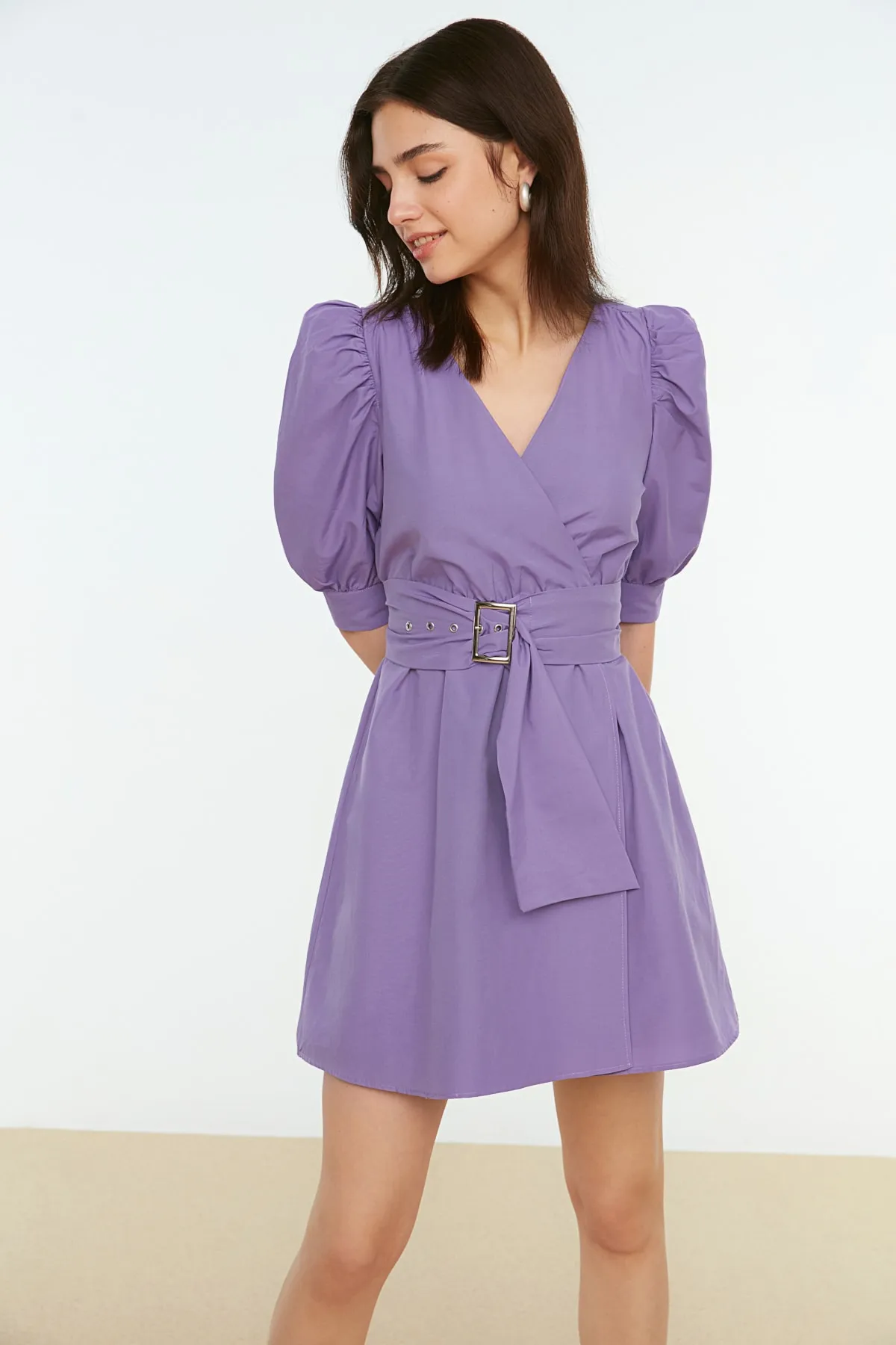 Trendyol Collection  Lilafarbener Rock, Taillenöffnung, Krawatte, detailliertes Mini-Webkleid TWOSS20EL0619