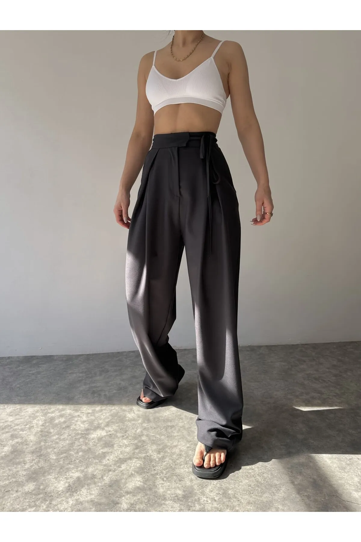 MAİ COLLECTİON  Carmen Palazzo Schwarze Hose
