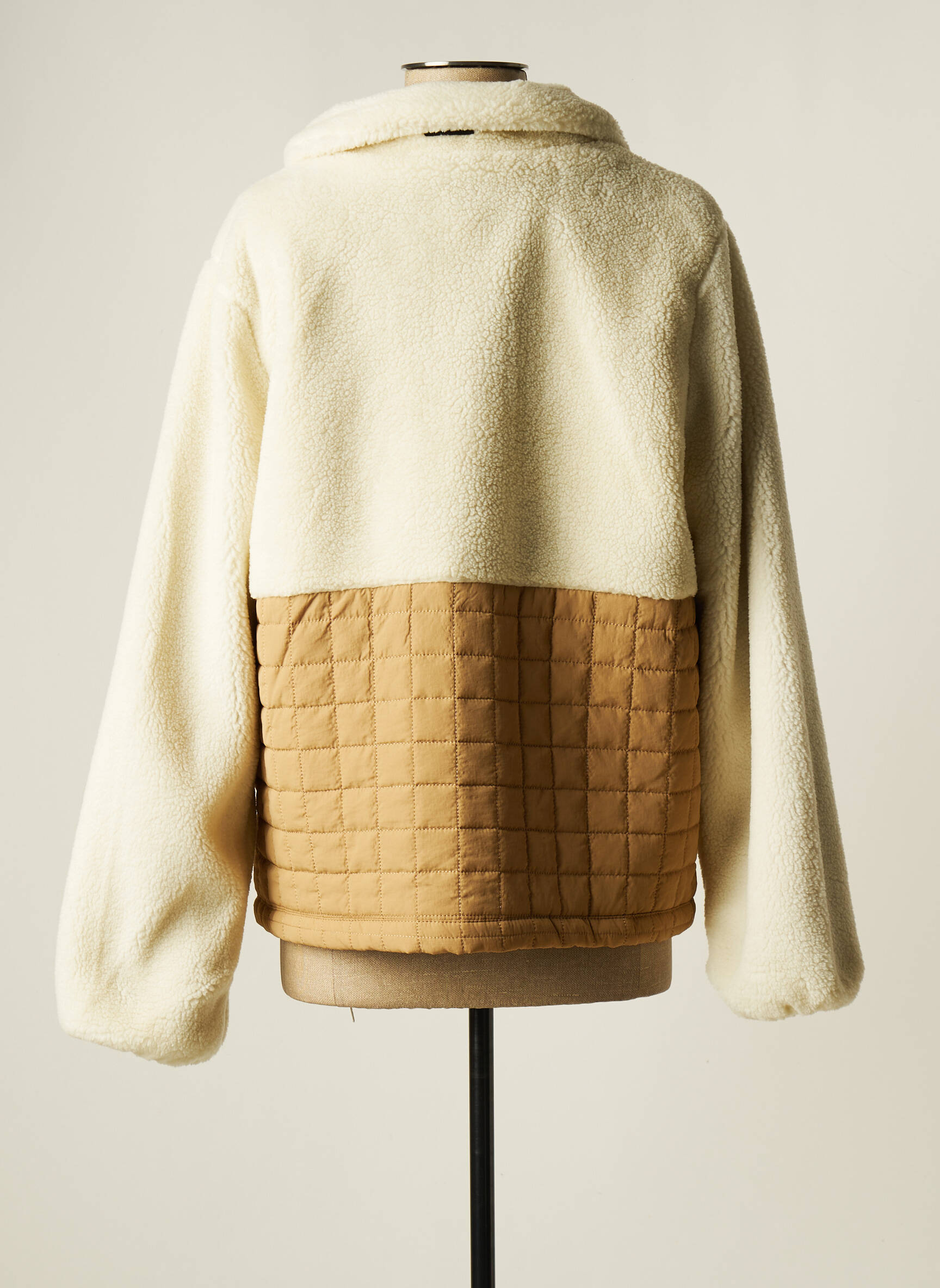 B Young Doudounes Femme couleur beige