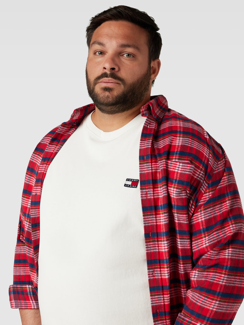 PLUS SIZE T-Shirt mit Label-Print in weiß