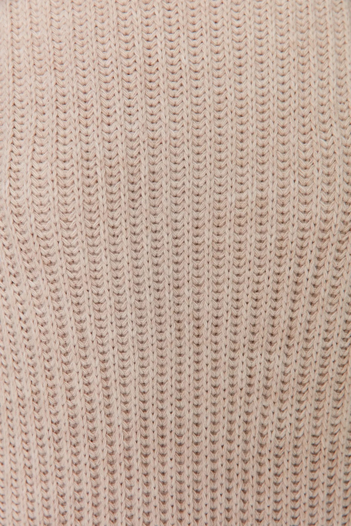 Trendyol Modest  Rollkragenpullover in Ecru TCTAW23KZ00005