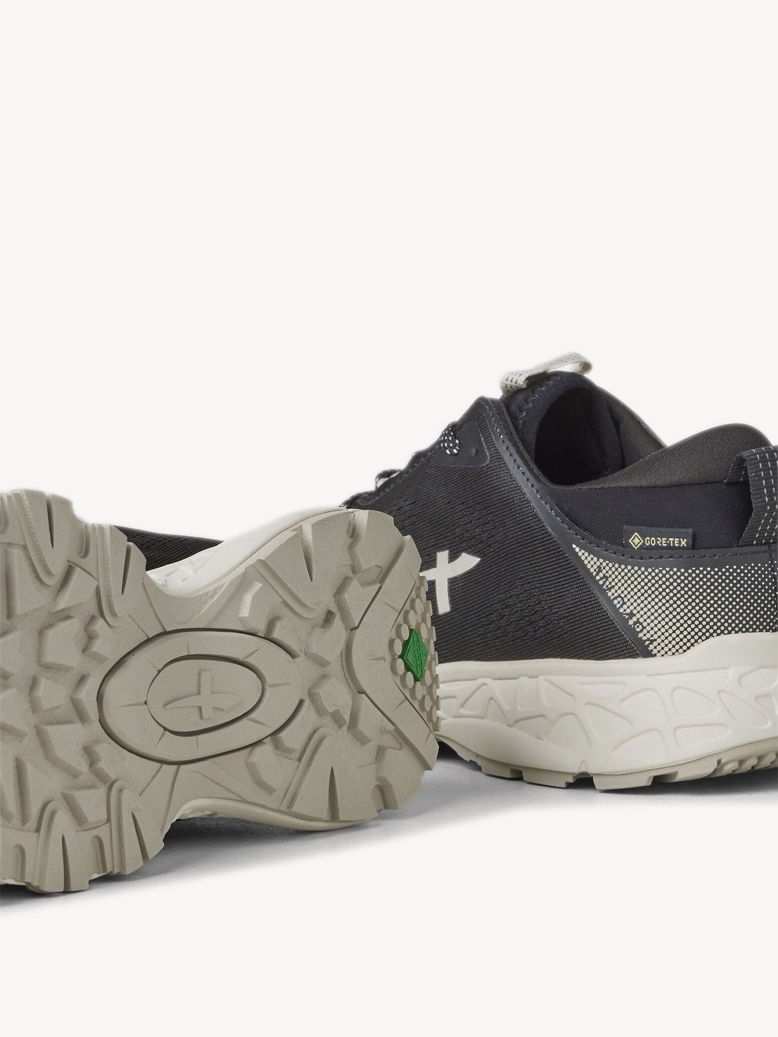 GORE-TEX Chaussure de randonnée W-0484 - noir