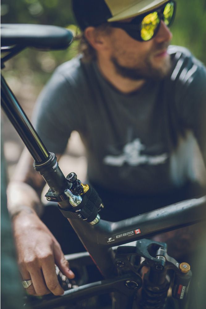 Lezyne Tubeless CO2 Blaster inkl. zwei CO2 Kartuschen kaufen | Bike-Discount