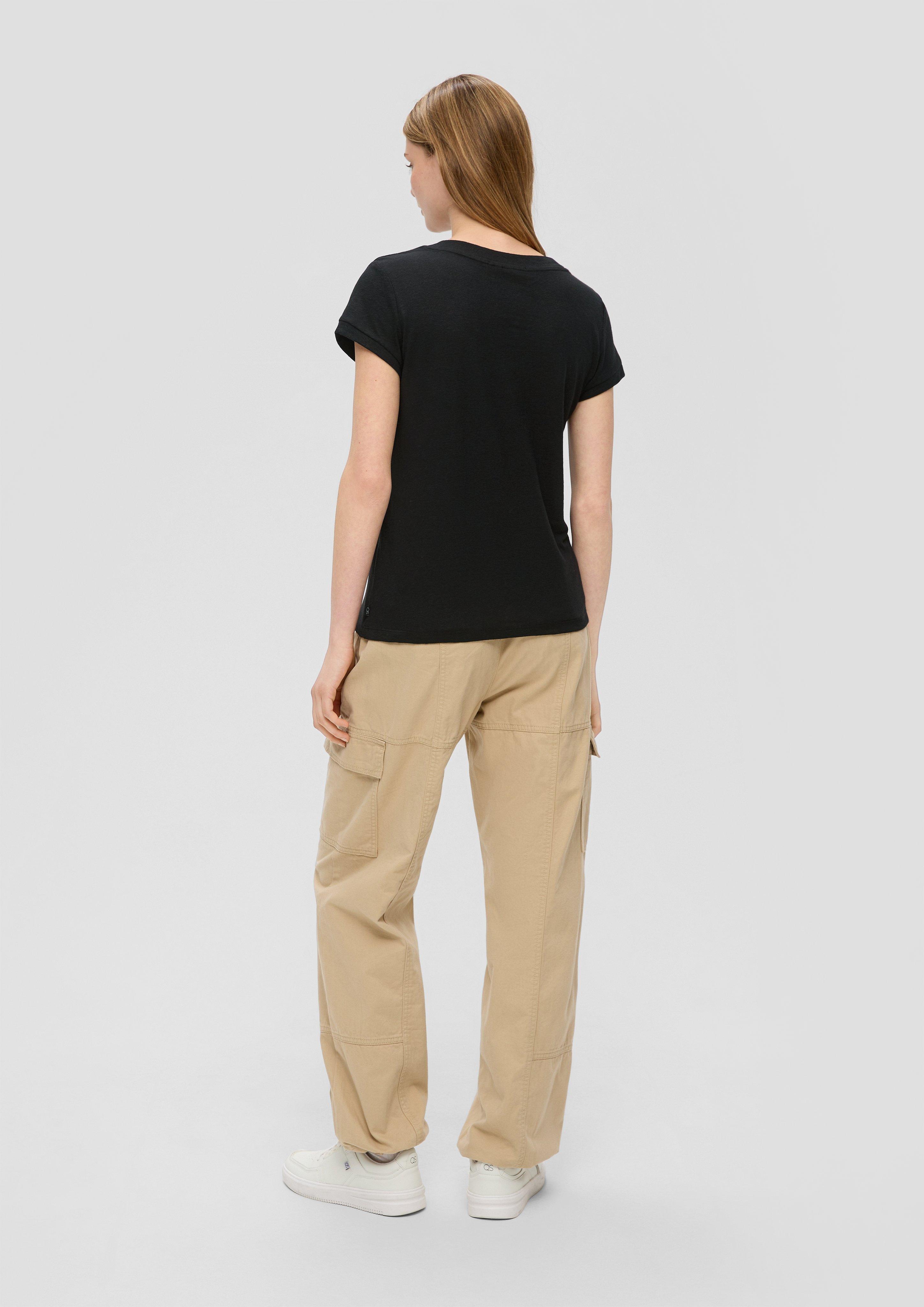 T-Shirt mit V-Ausschnitt  2144034-9999